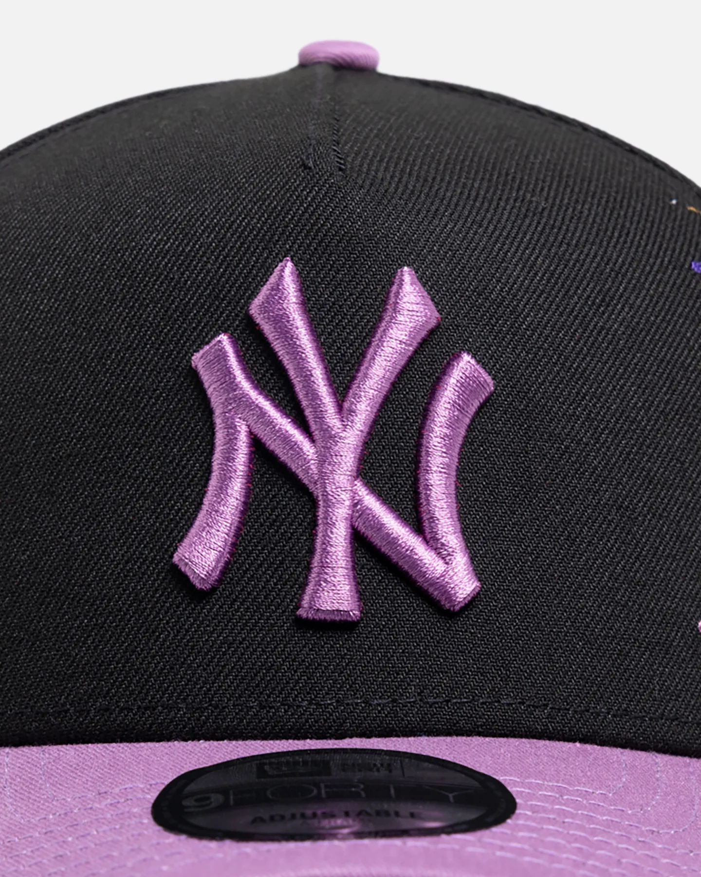 New Era New York Yankees 'Jacaranda' 9FORTY A-Frame Snapback Pastel Purple - Image 5