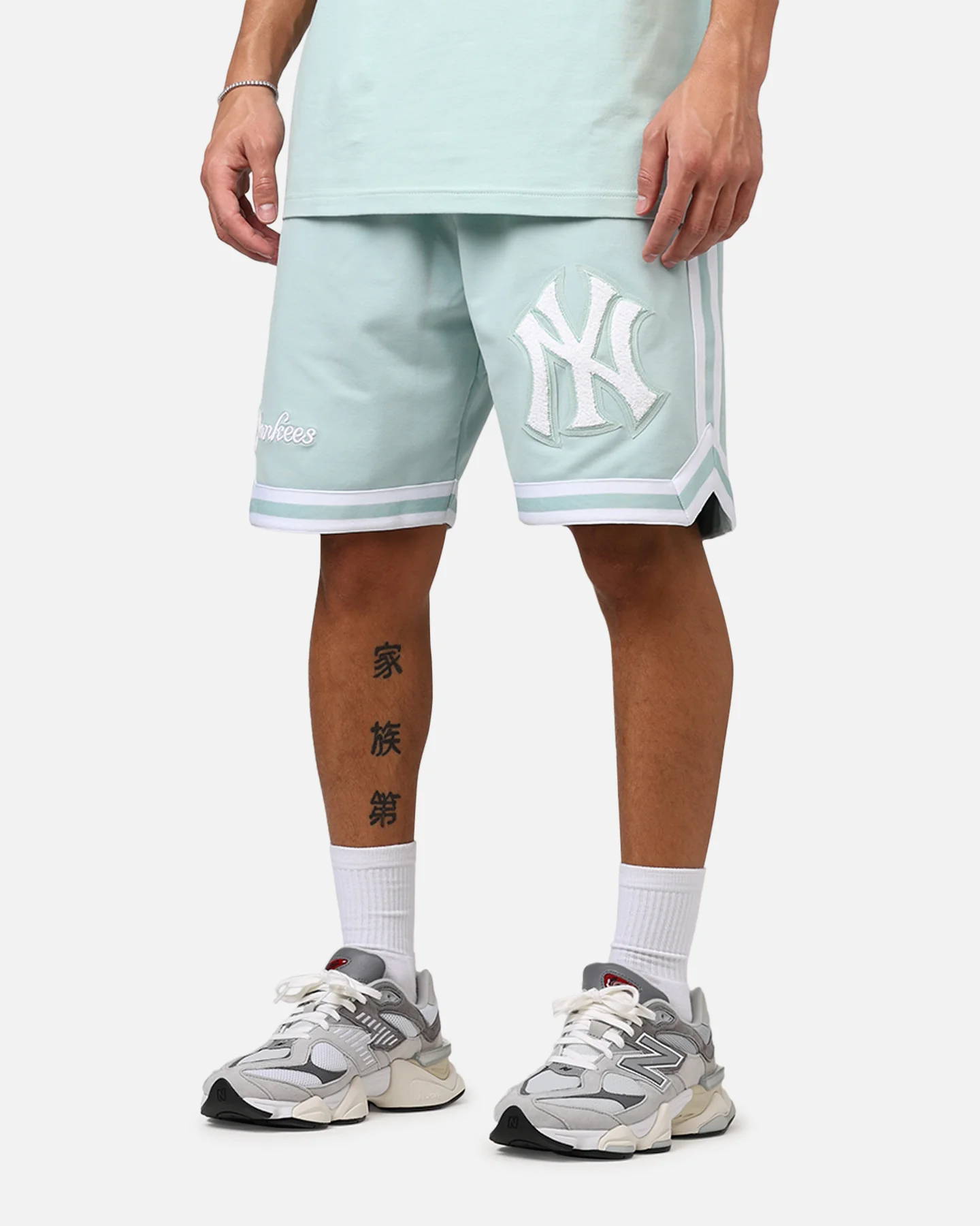 New Era New York Yankees 'Logo Select Mint' Shorts Mint/White - Image 4