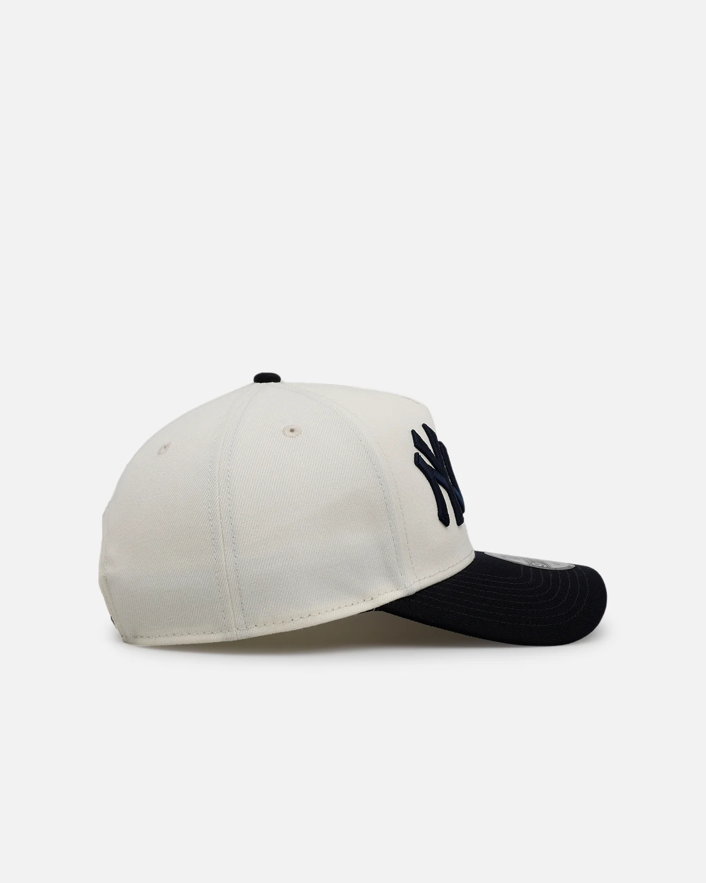 New Era New York Yankees 'MLB & NCAA Dual Logo' 9FORTY A-Frame Snapback Chrome - Image 3