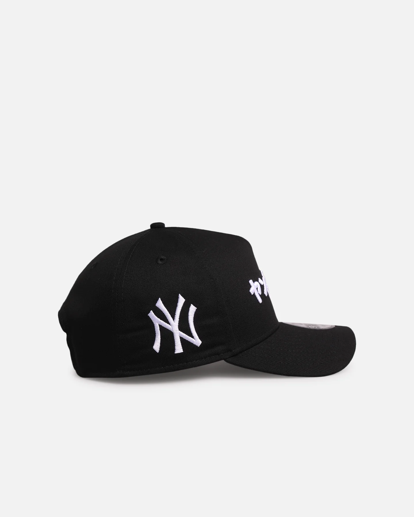 New Era New York Yankees 'Ohtani & Kanji' 9FORTY A-Frame Snapback Black/White - Image 3