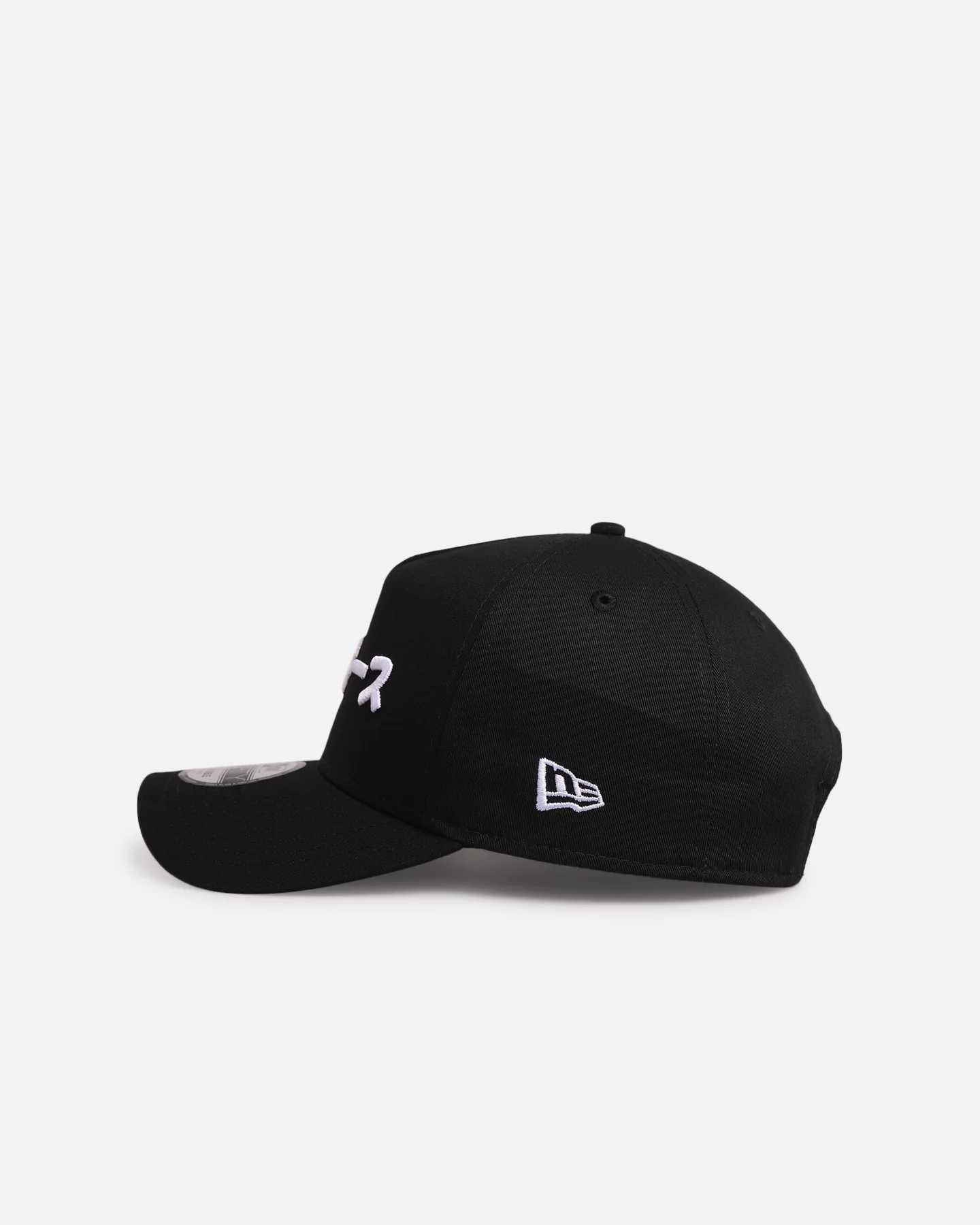 New Era New York Yankees 'Ohtani & Kanji' 9FORTY A-Frame Snapback Black/White - Image 4