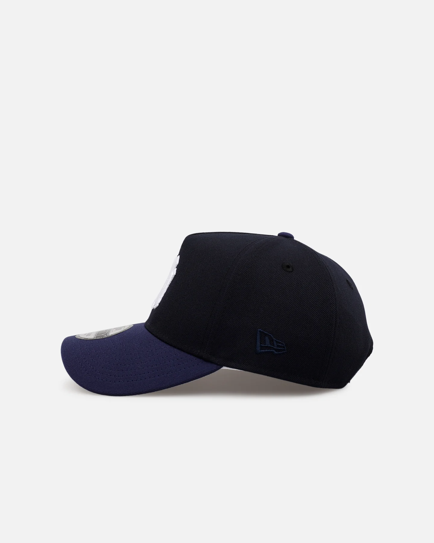 New Era New York Yankees 'Original Team Colours Two Toned' 9FORTY A-Frame Snapback Original Team Colours - Image 4