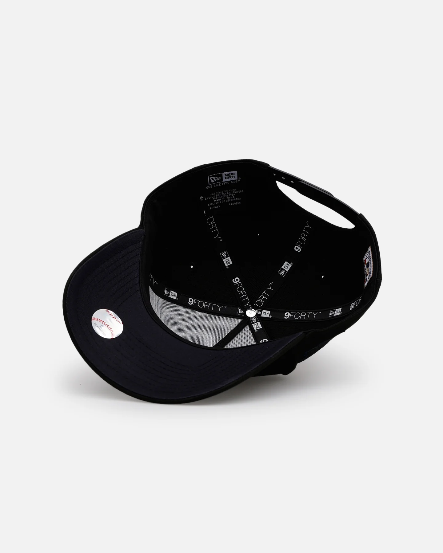 New Era New York Yankees 'Outline' 9FORTY A-Frame Snapback Black - Image 6