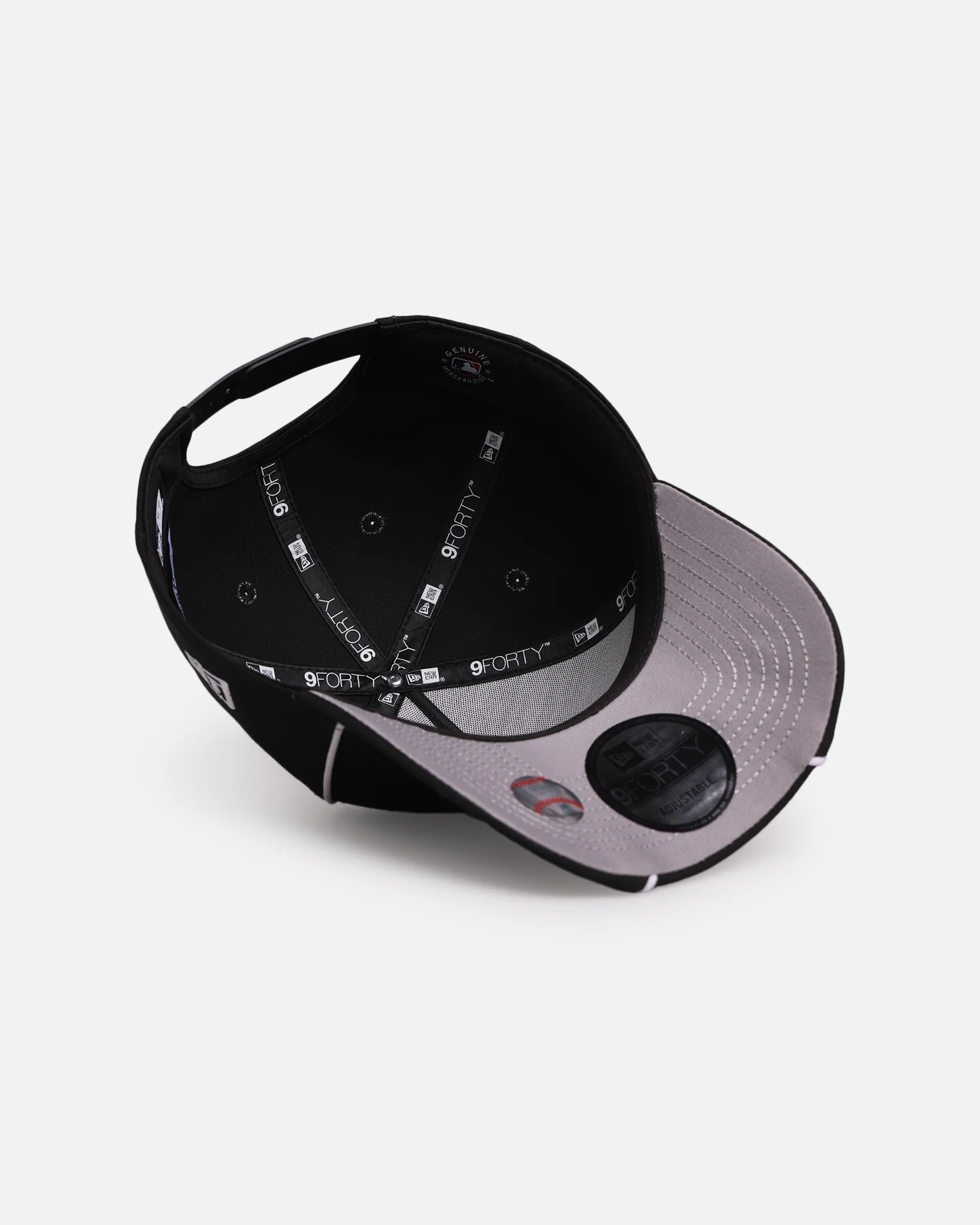 New Era New York Yankees 'Piping' 9FORTY A-Frame Snapback Black/White - Image 6