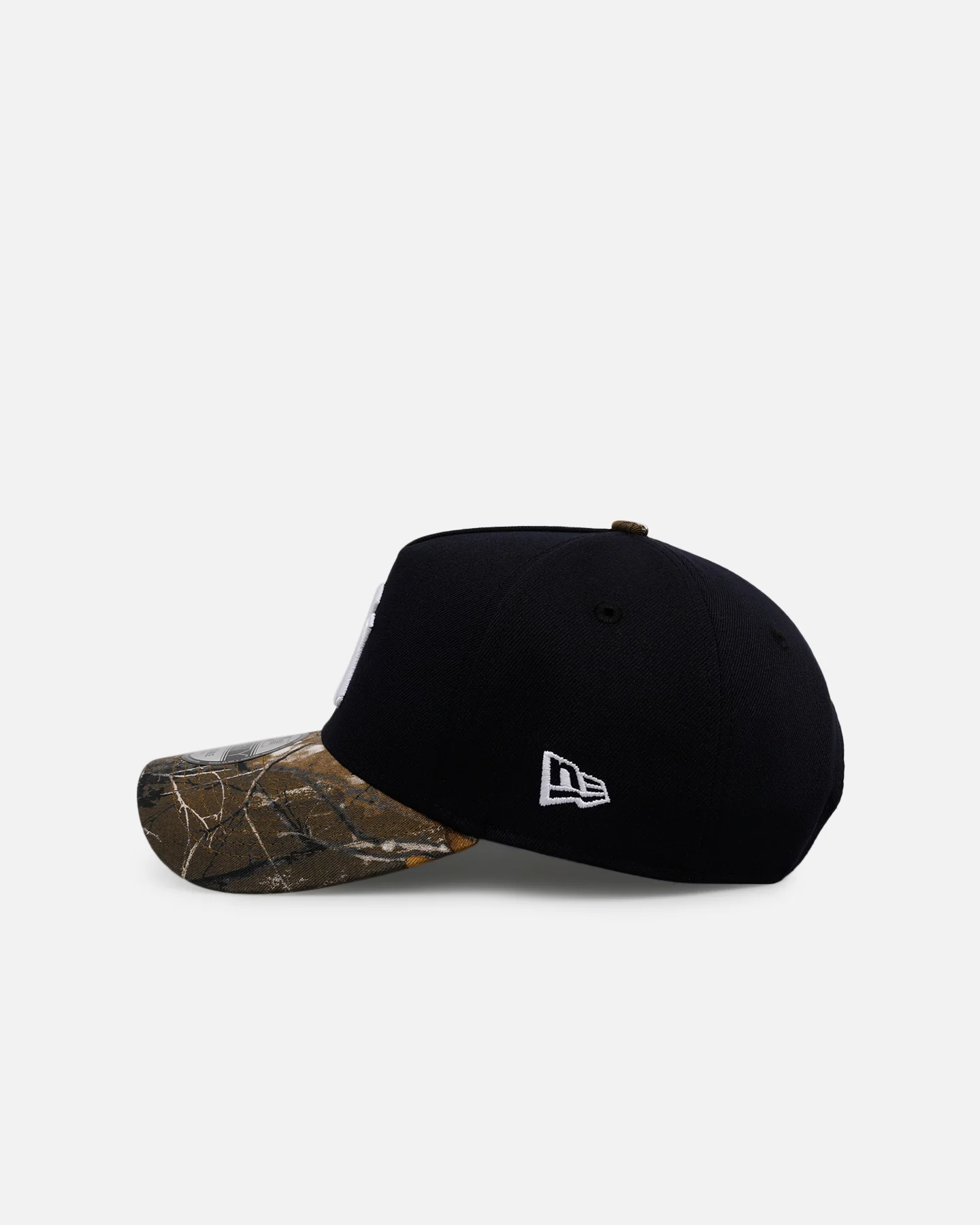 New Era New York Yankees 'Realtree Visor' 9FORTY A-Frame Snapback Official Team Color - Image 4