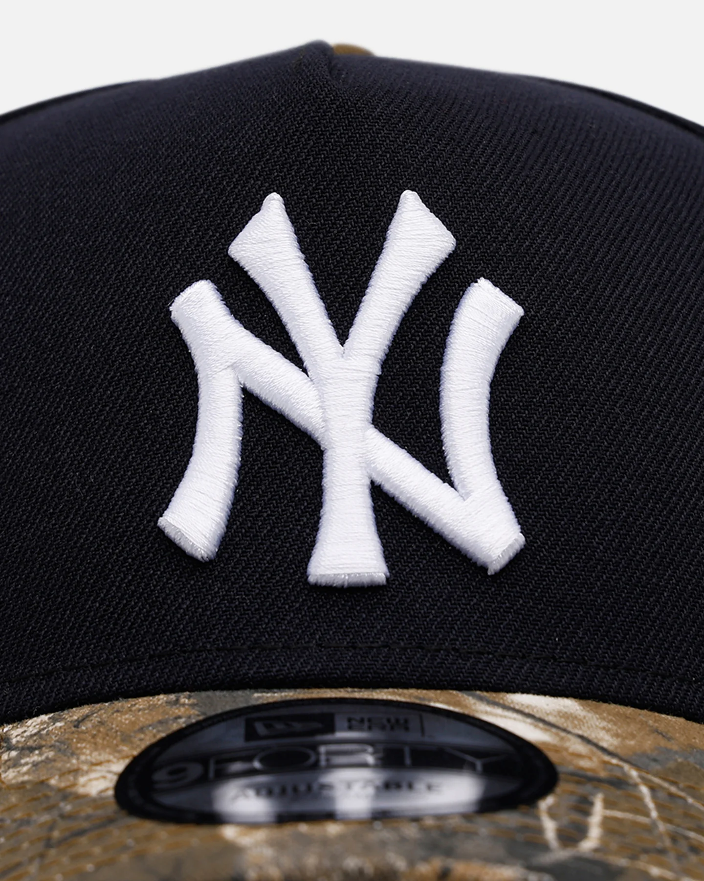 New Era New York Yankees 'Realtree Visor' 9FORTY A-Frame Snapback Official Team Color - Image 5