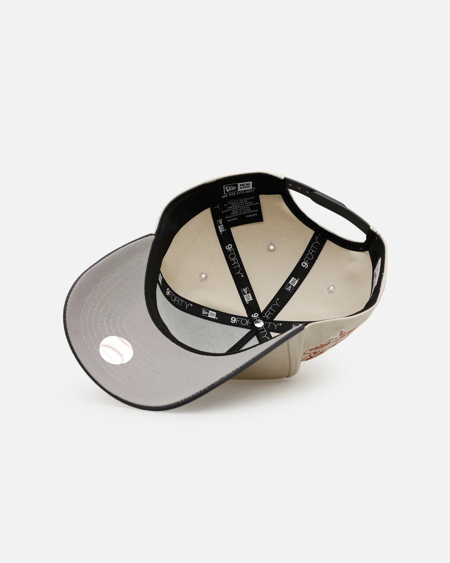 New Era New York Yankees 'Smooth' 9FORTY A-Frame Snapback Stone - Image 6