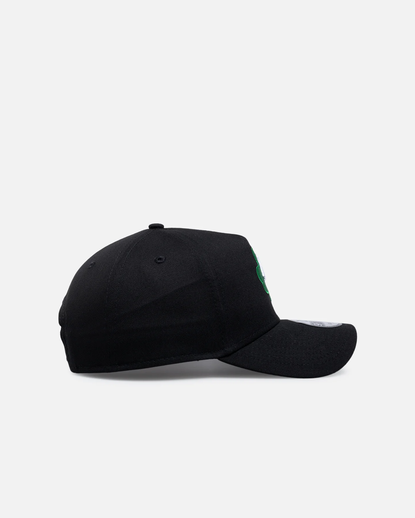New Era New York Yankees 'St.Patrick's Day' 9FORTY A-Frame Snapback Black/Green - Image 3