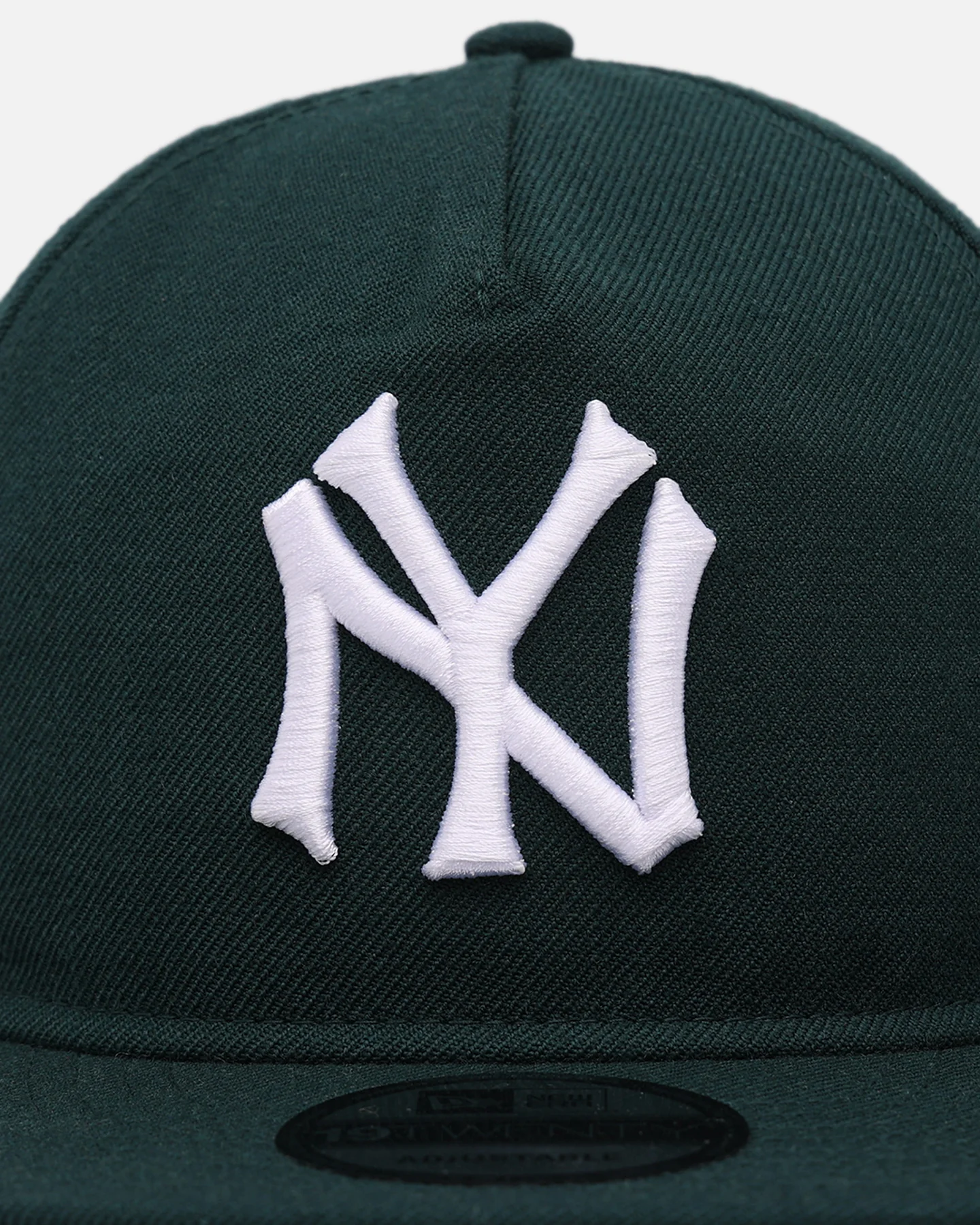 New Era New York Yankees 'Stash Pocket' 19TWENTY Snapback Dark Green - Image 5