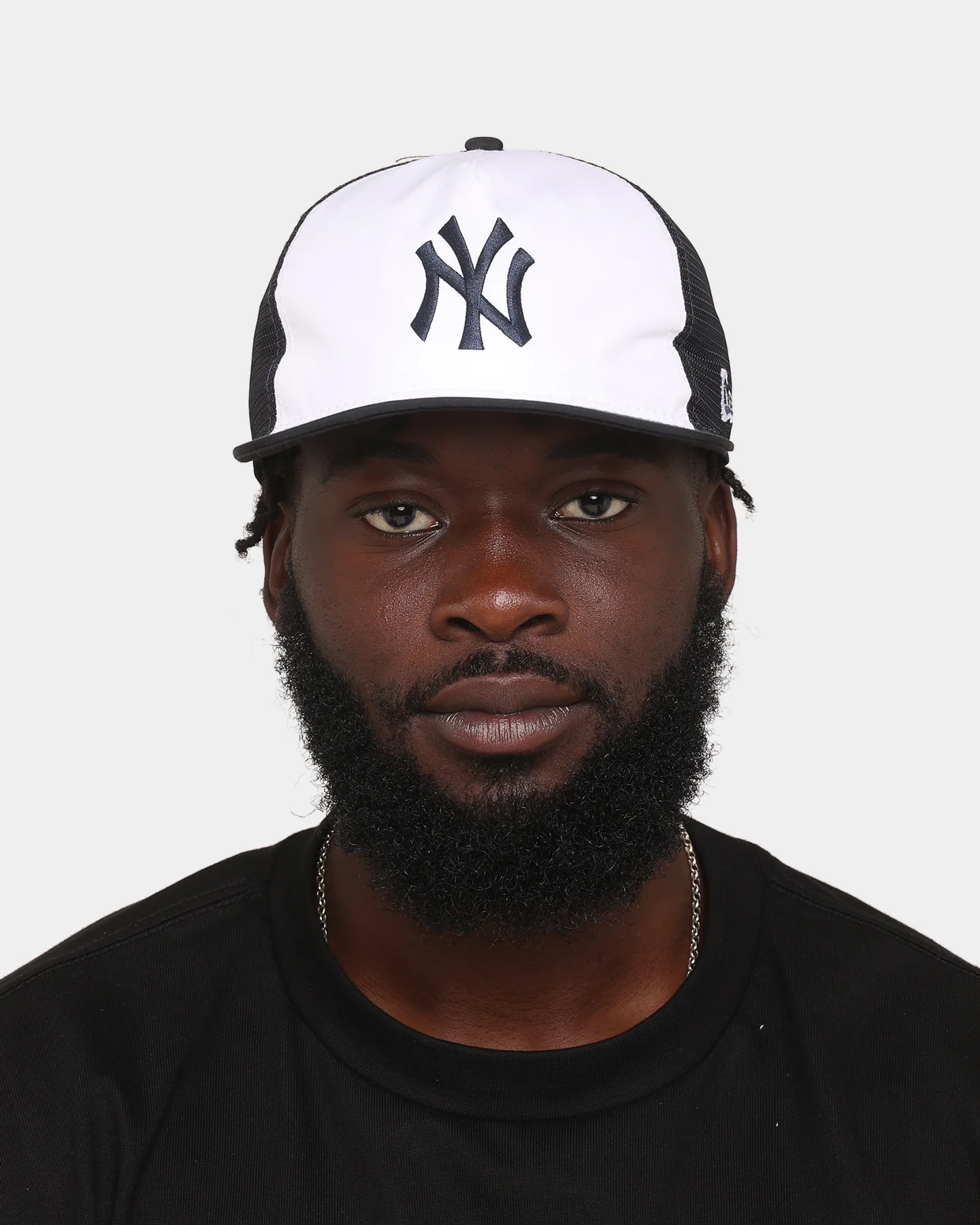 New Era New York Yankees 'Team Two-Tone' Prolight Old Golfer Trucker Snapback White/OTC - Image 8