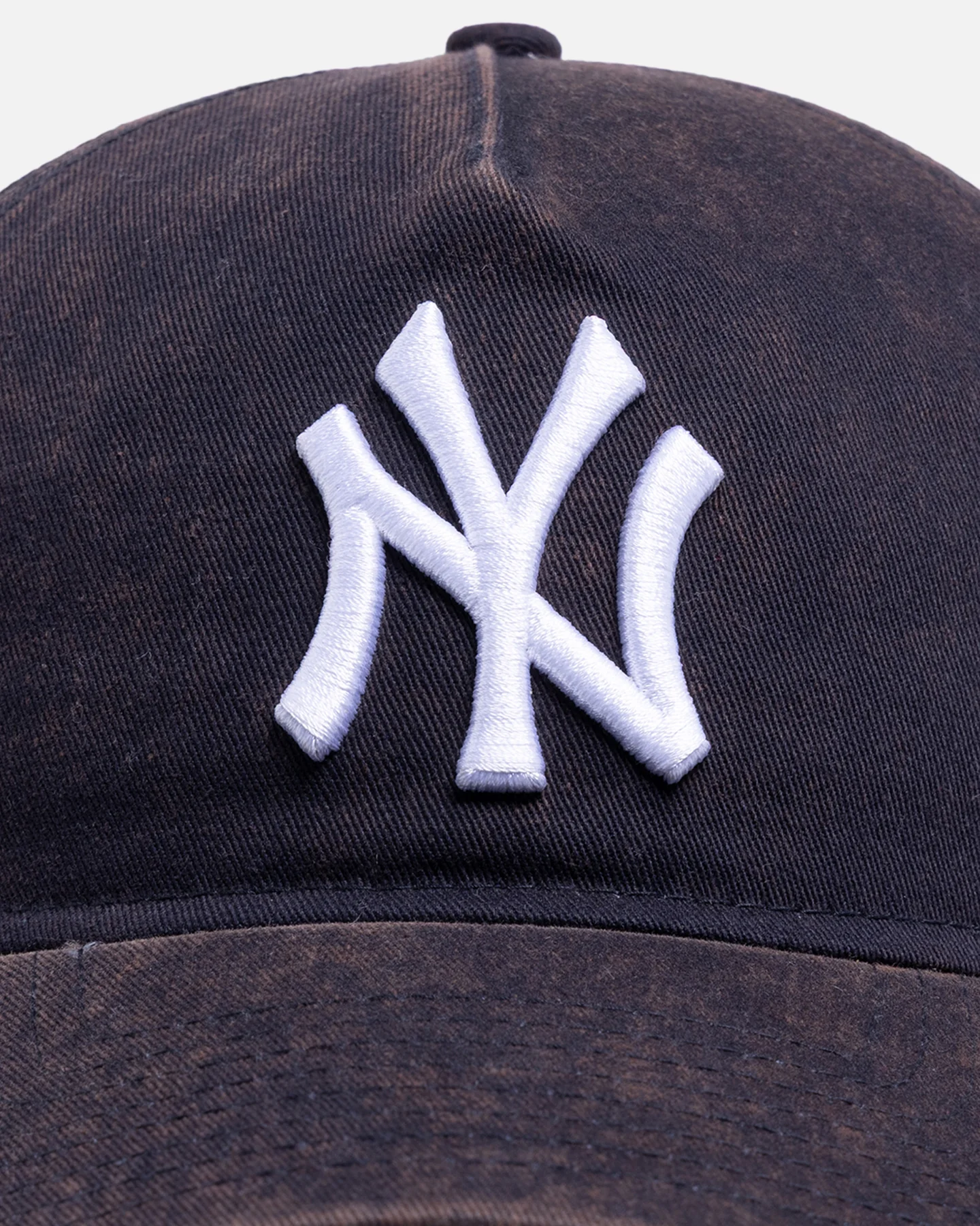 New Era New York Yankees 'Washed' 9FORTY A-Frame Snapback Dark Blue - Image 5
