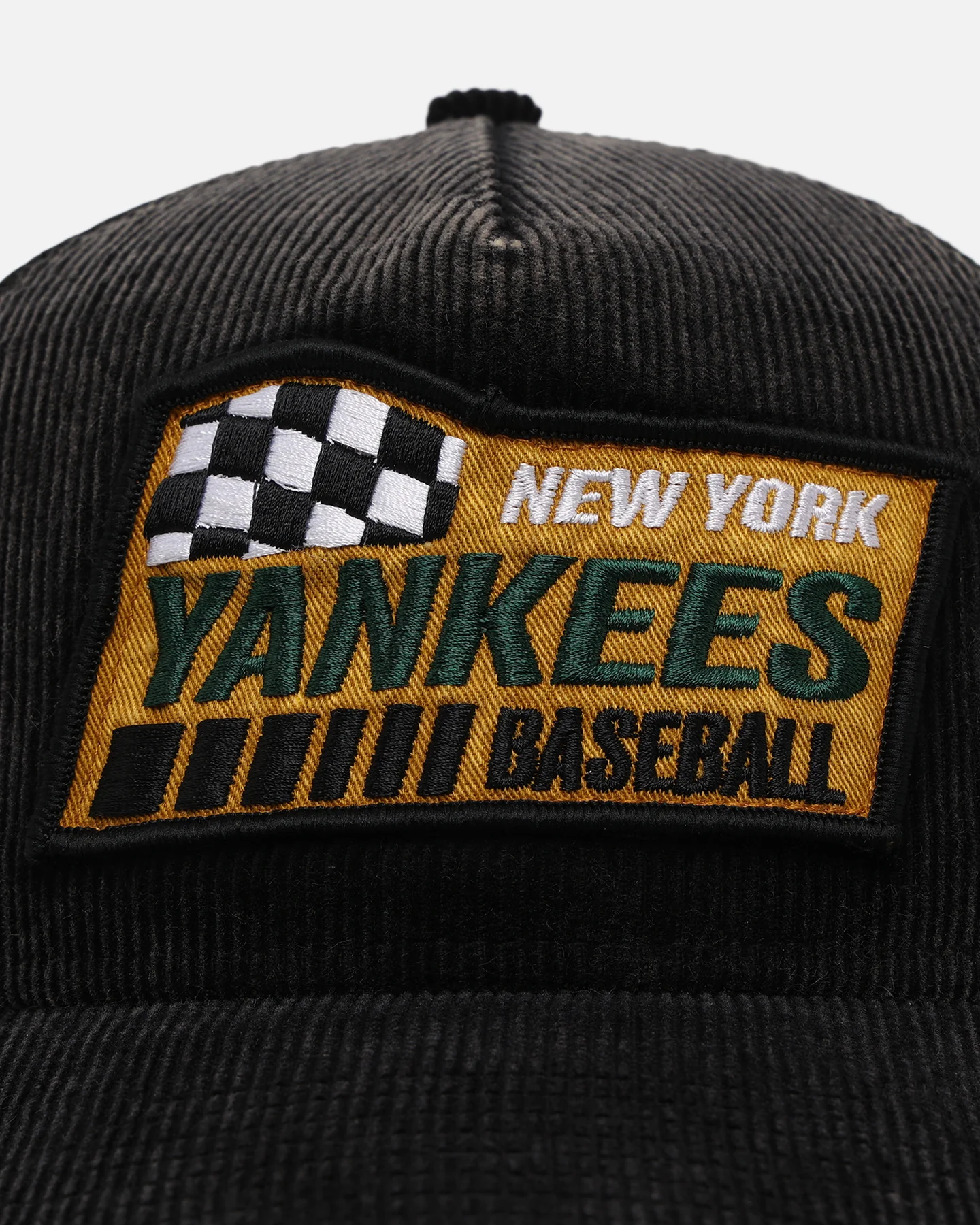 New Era New York Yankees 'Washed Cord Racer' Corduroy Golfer Trucker Snapback Washed Black - Image 5