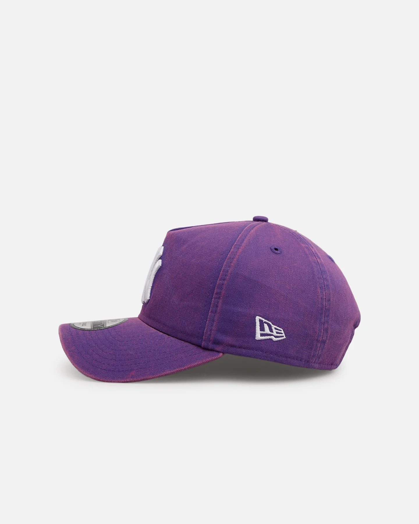 New Era New York Yankees 'Washed Purple' 9FORTY A-Frame Snapback Washed Purple - Image 4
