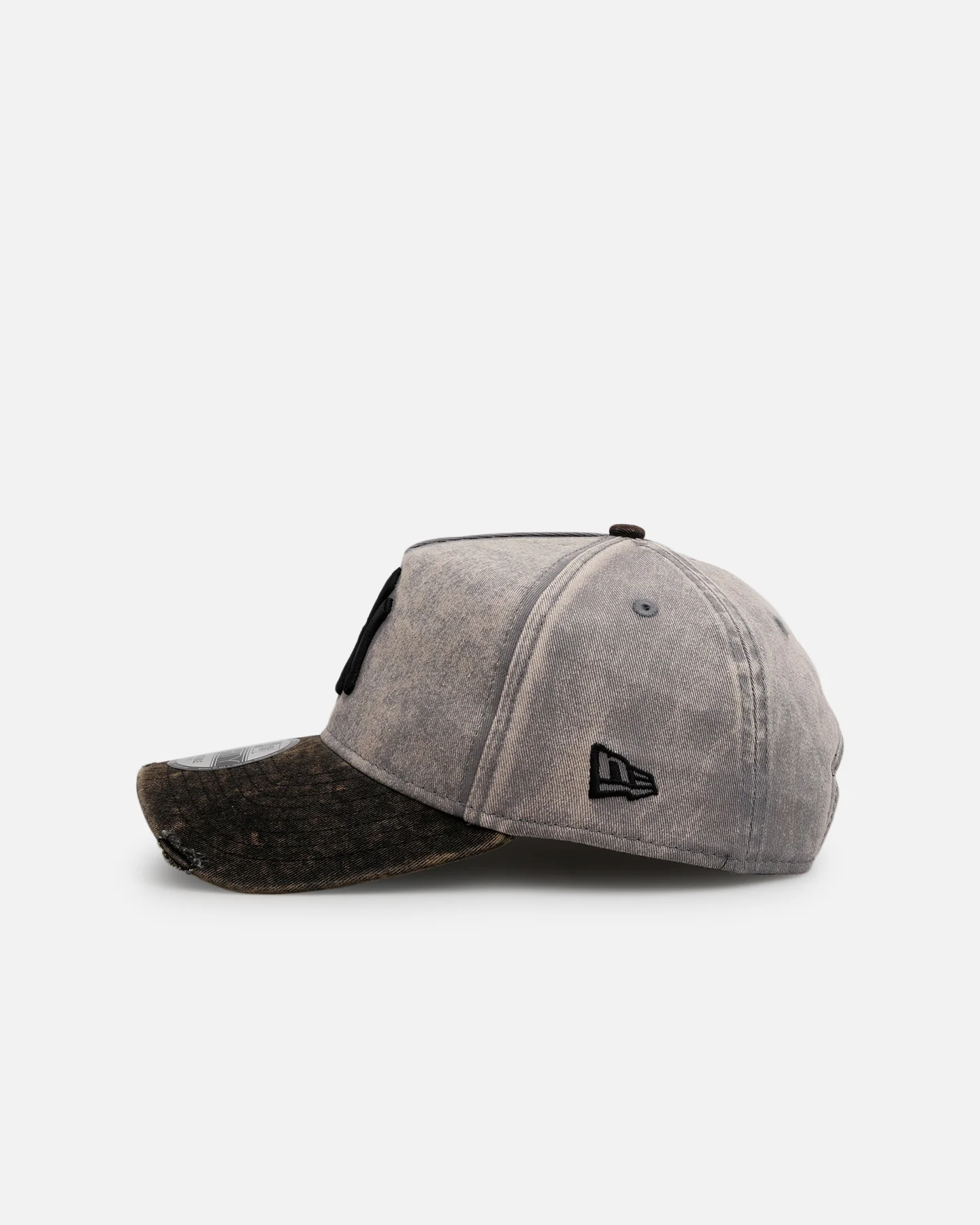 New Era New York Yankees 'Washed Storm Gray' 9FORTY A-Frame Snapback Gray - Image 4