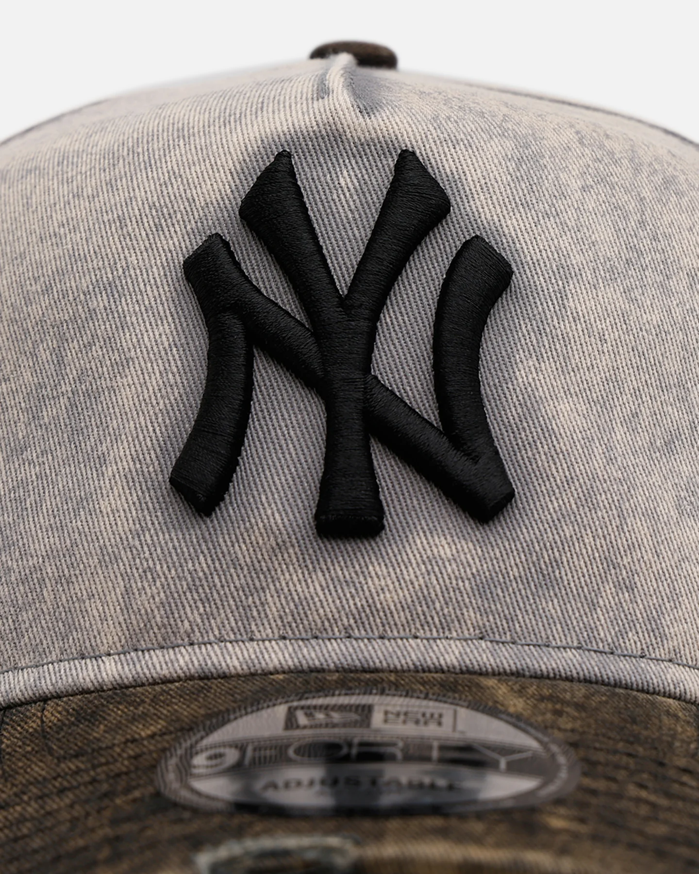 New Era New York Yankees 'Washed Storm Gray' 9FORTY A-Frame Snapback Gray - Image 5