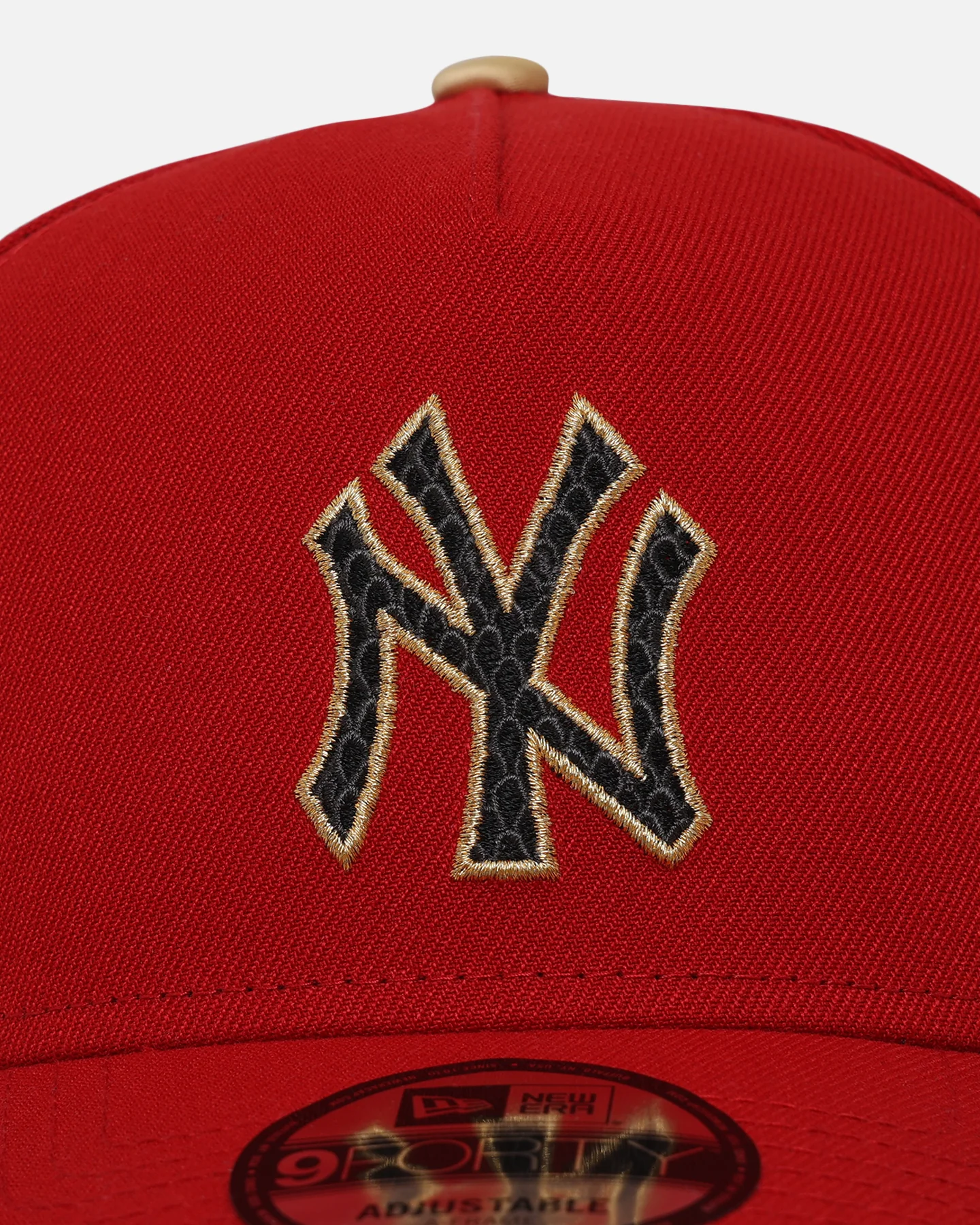 New Era New York Yankees 'Year Of The Snake' 9FORTY A-Frame Snapback Red/Gold - Image 5
