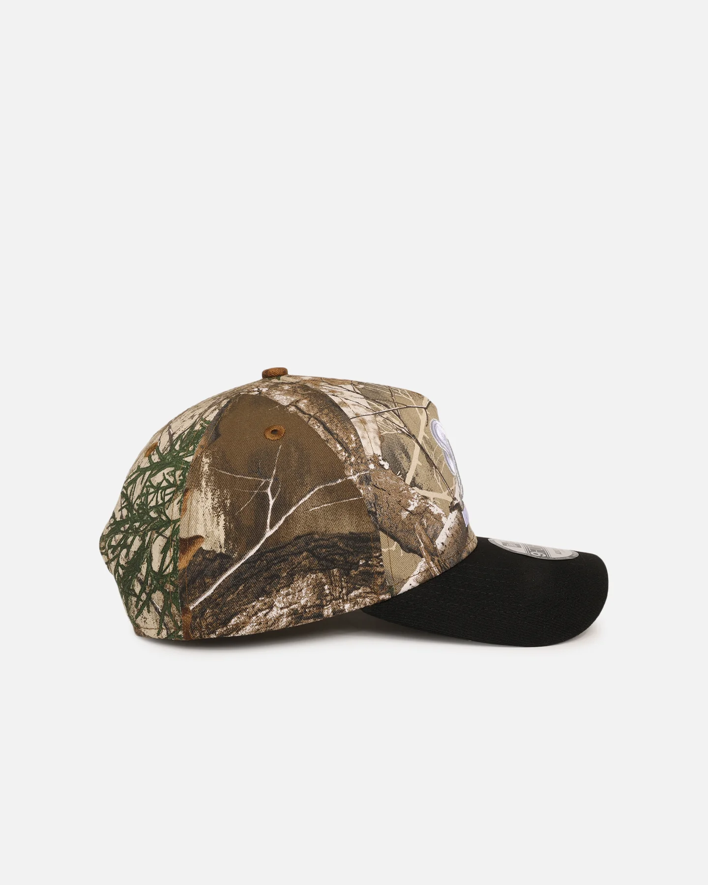 New Era Newcastle Knights 'NRL Real Tree' 9FORTY A-Frame Snapback Real Tree Camo - Image 3