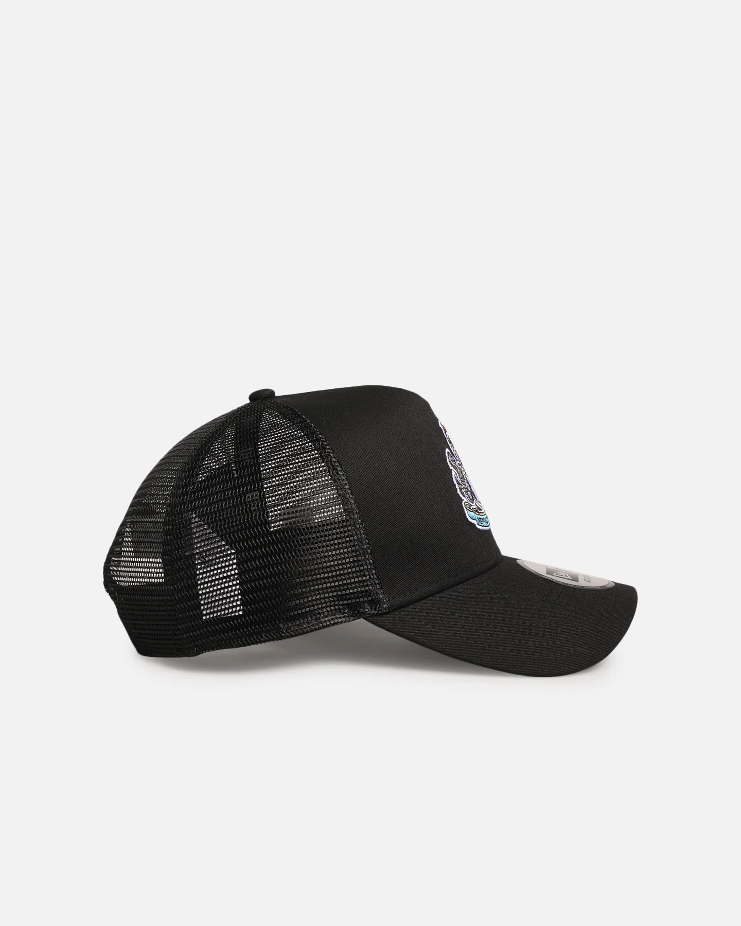 New Era Newcastle United F.C. 9FORTY A-Frame Trucker Snapback Black - Image 3
