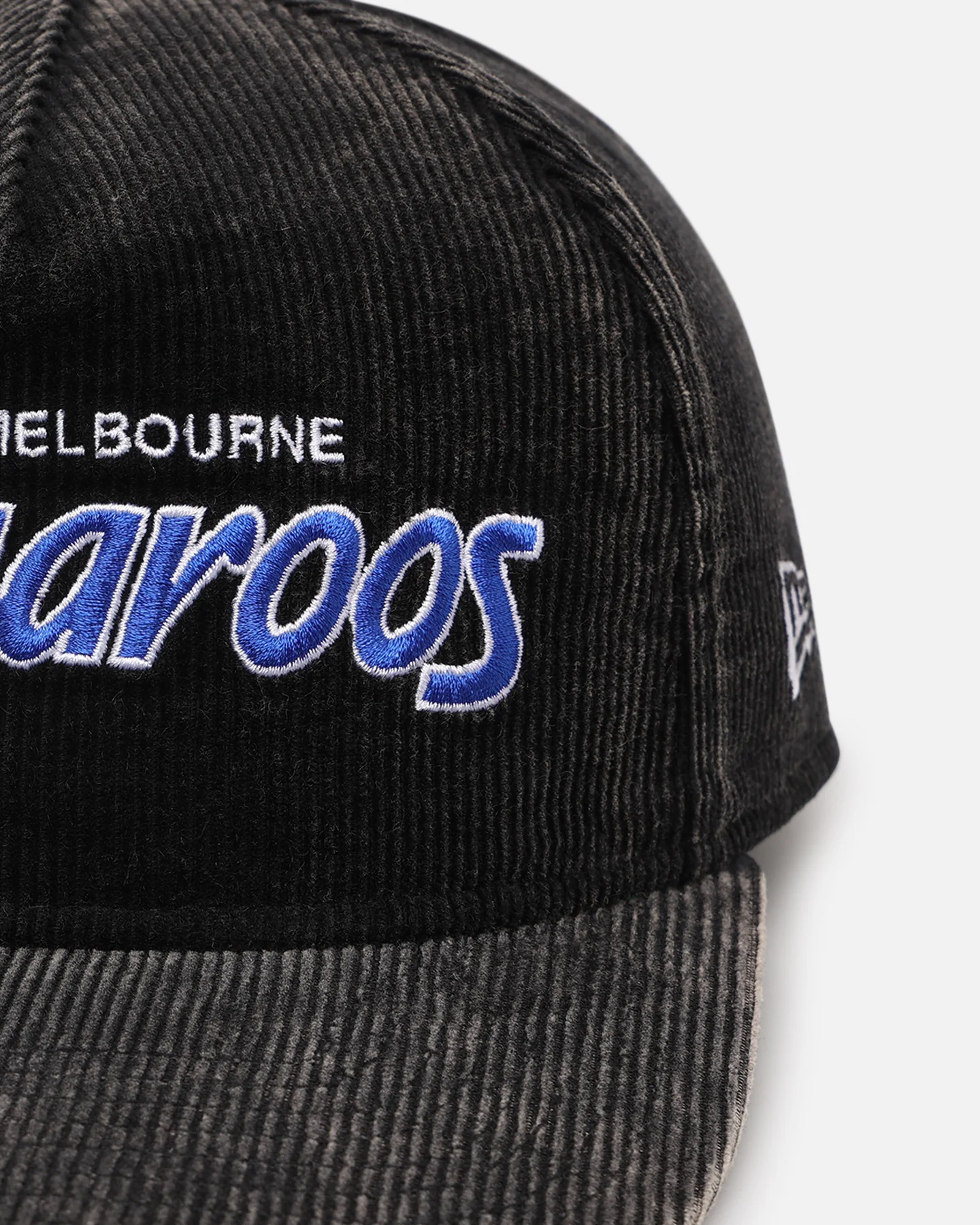 New Era North Melbourne Kangaroos 'Washed Corduroy' Pre-Curved Golfer Snapback Black/Kelly Green - Image 7