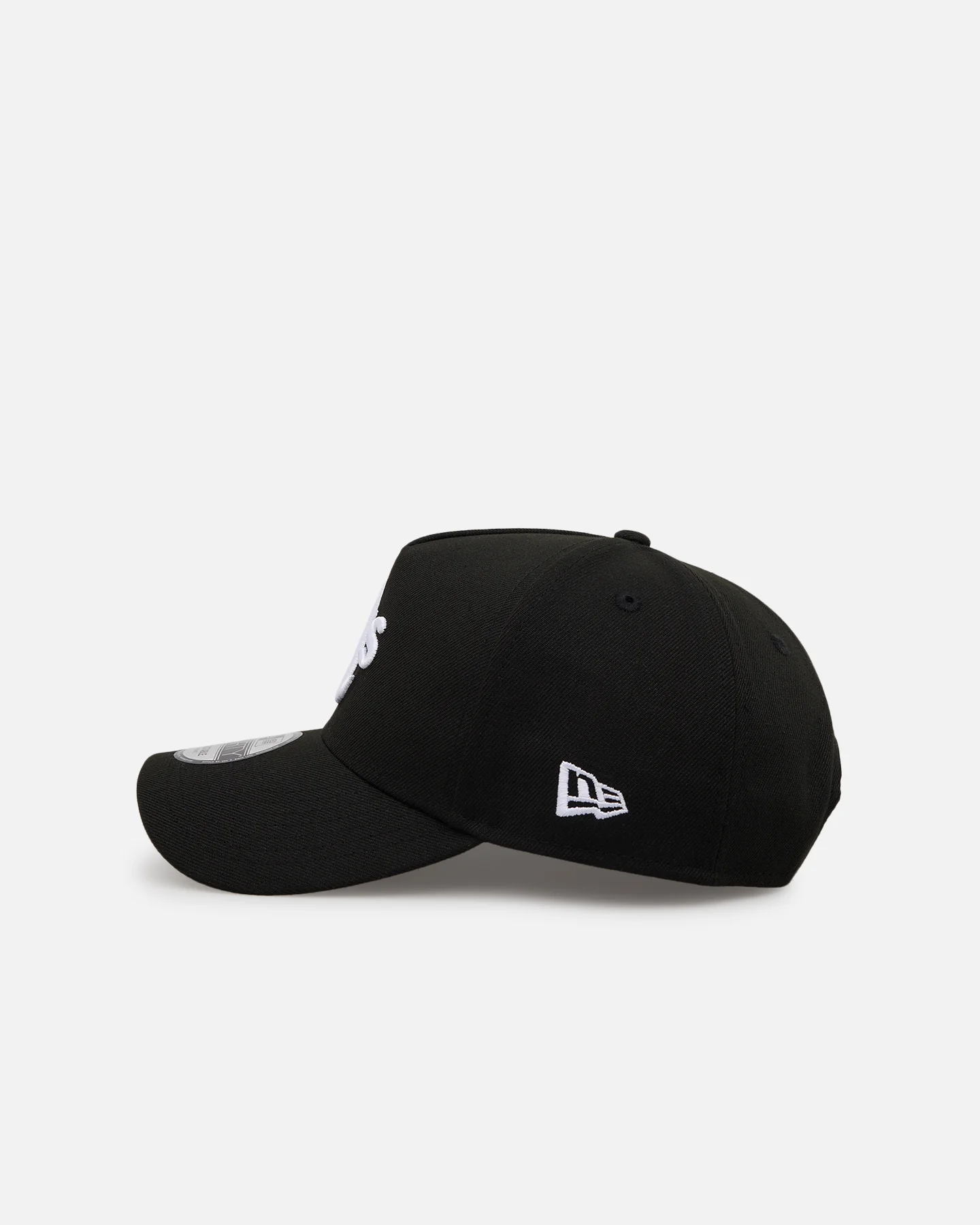 New Era Oakland Athletics 'Black' 9FORTY A-Frame Snapback Black/White - Image 4