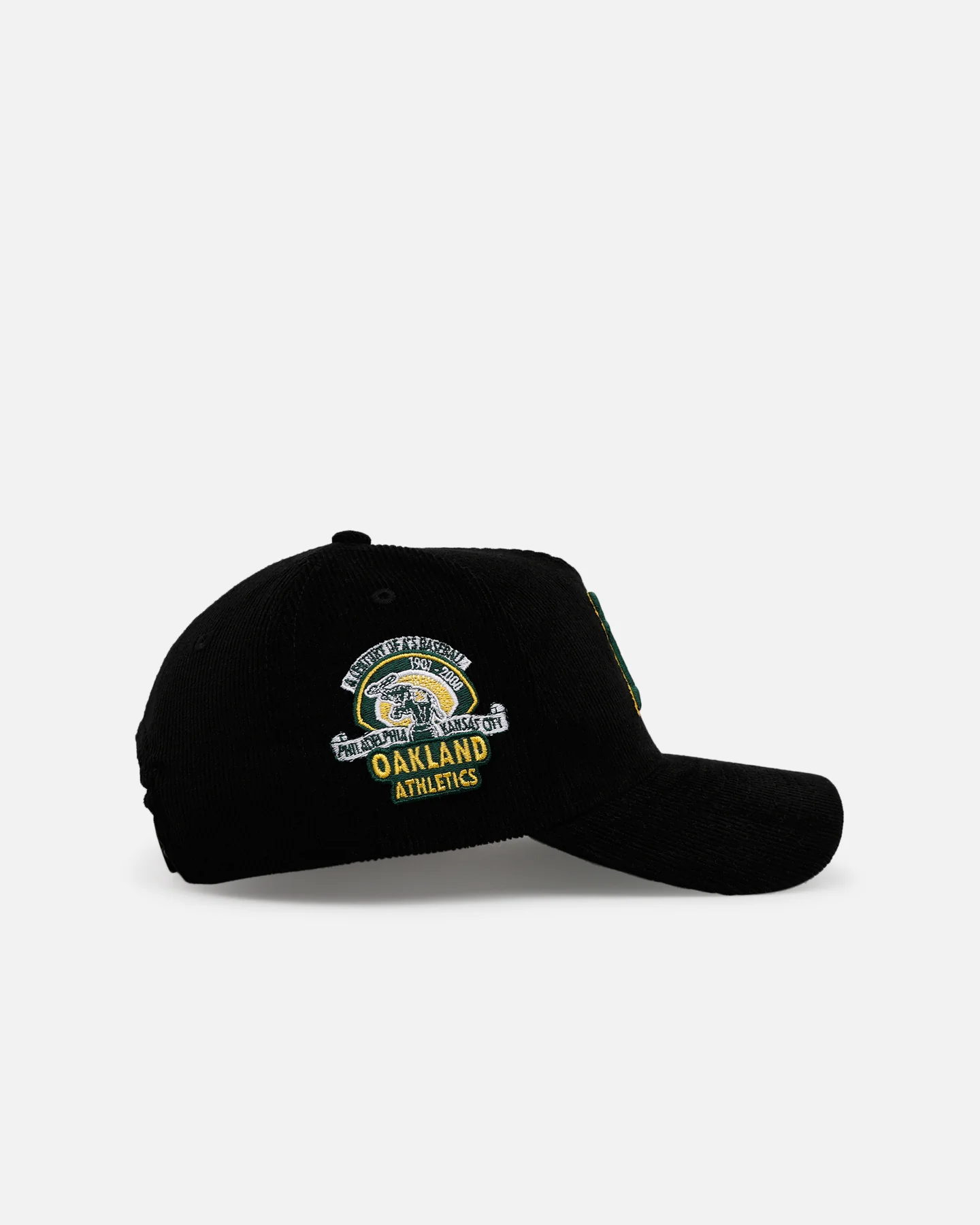 New Era Oakland Athletics 'Black Cord' 9FORTY A-Frame Corduroy Snapback Black - Image 4