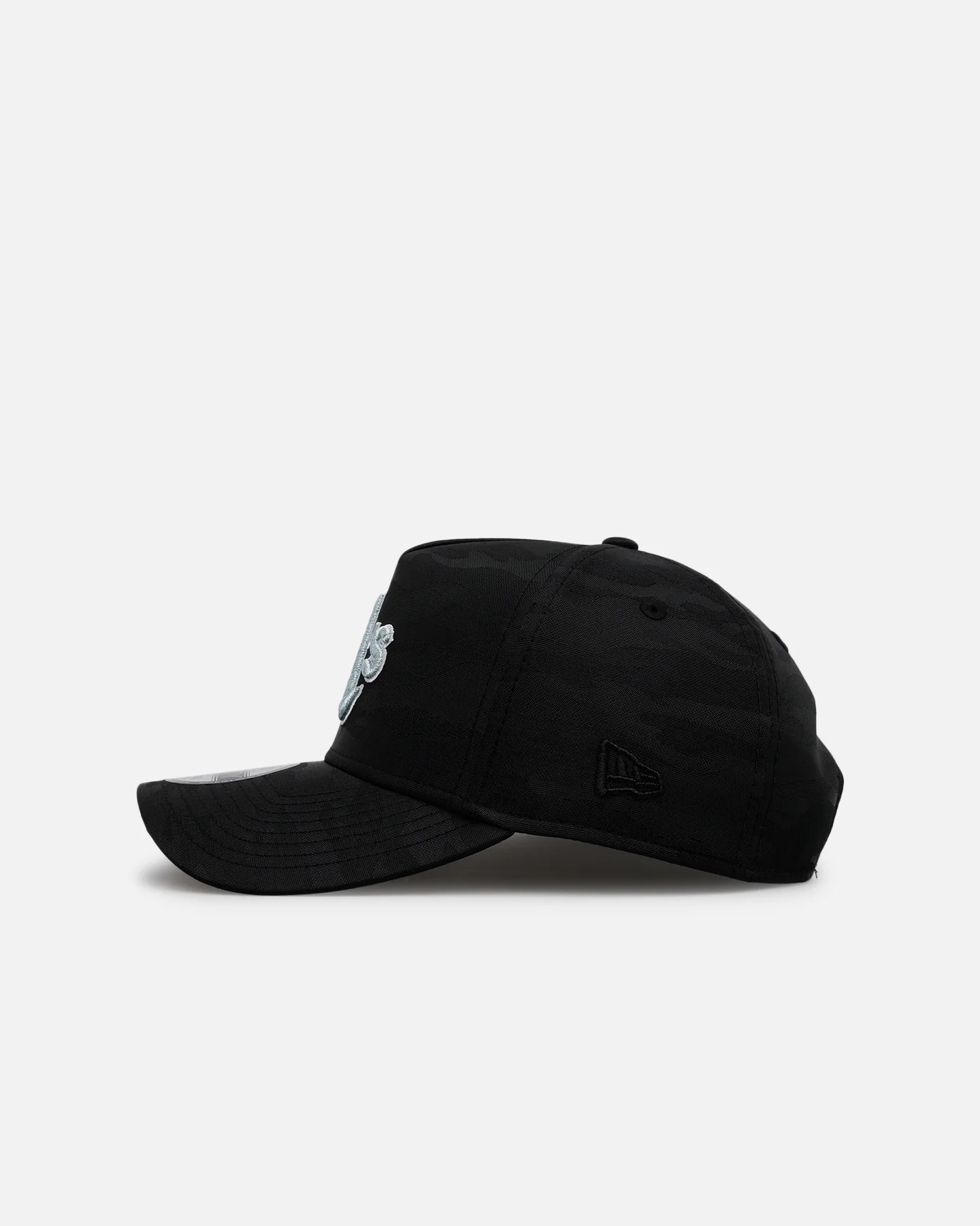 New Era Oakland Athletics 'Icy Camo' 9FORTY A-Frame Snapback Black/Camo - Image 4