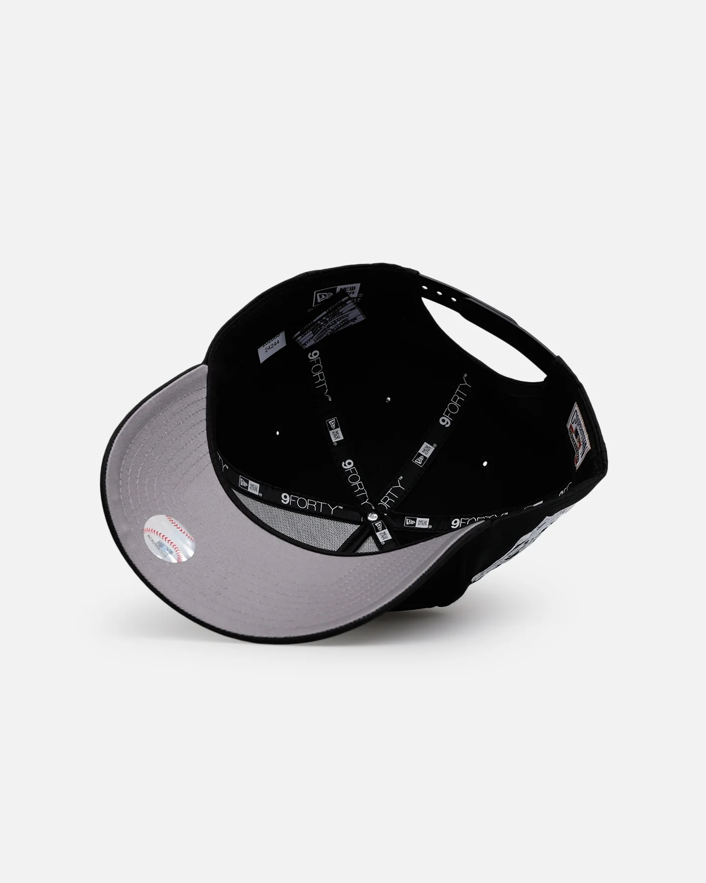 New Era Oakland Athletics 'Icy Camo' 9FORTY A-Frame Snapback Black/Camo - Image 6