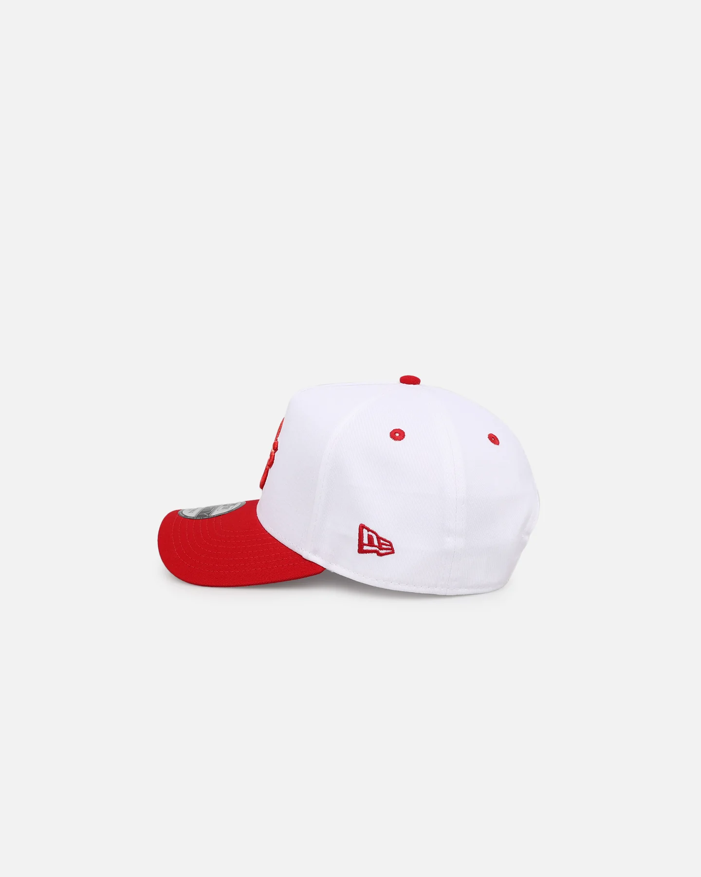 New Era Oakland Athletics 'Satin Blaze' 9FORTY A-Frame Snapback White/Scarlet - Image 4