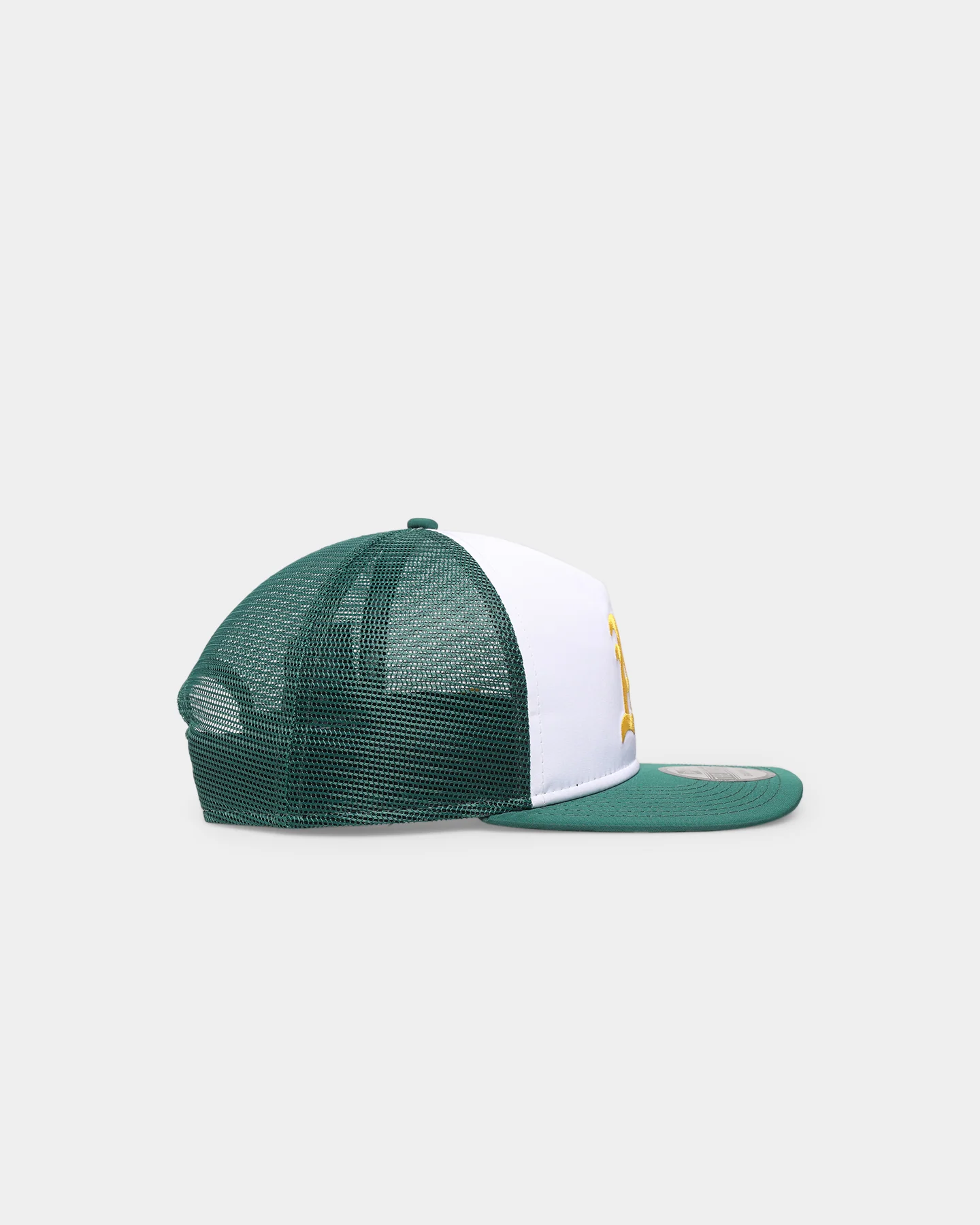 New Era Oakland Athletics 'Team Two-Tone' Prolight Old Golfer Trucker Snapback White/OTC - Image 4
