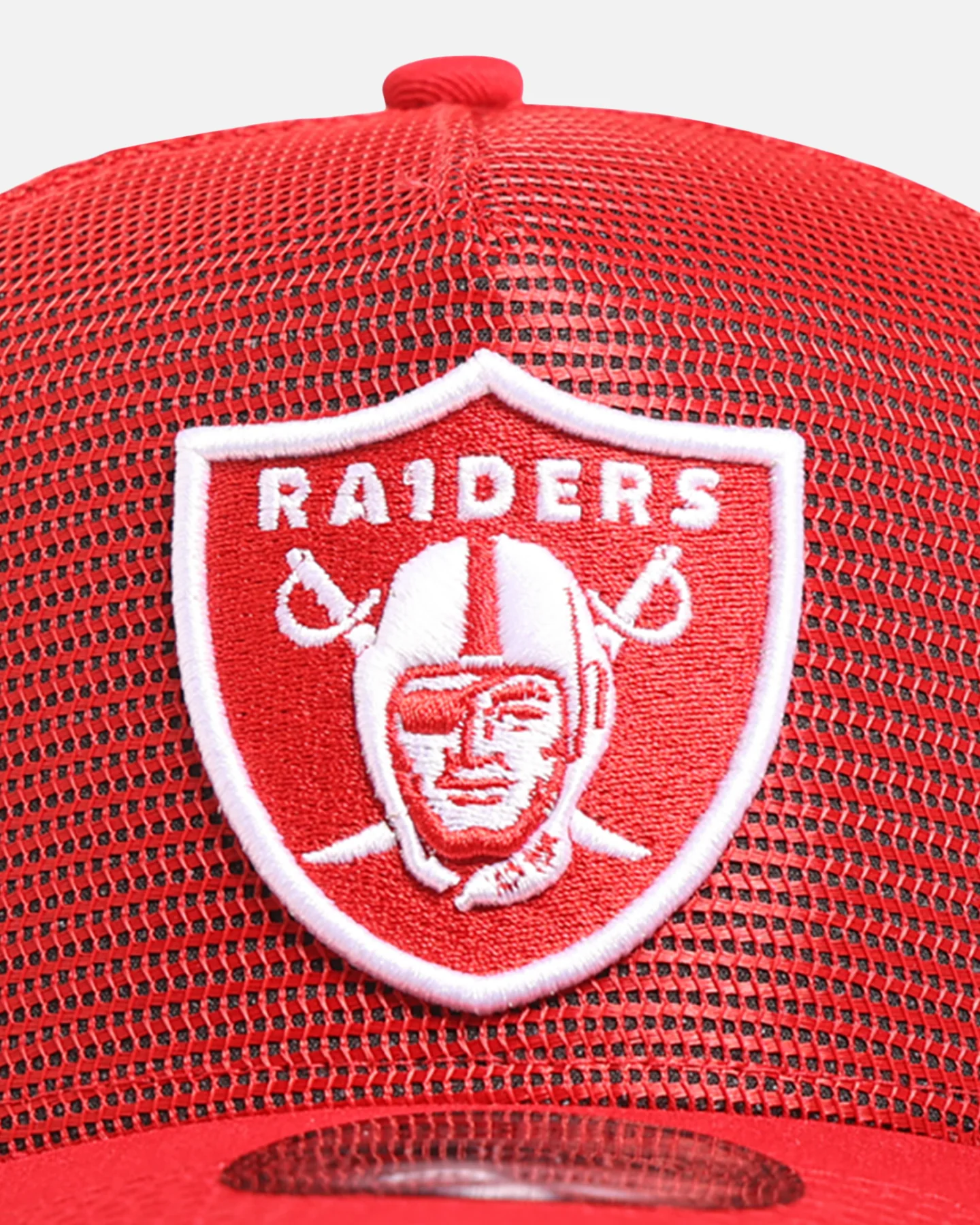 New Era Las Vegas Raiders 'Polychromatic Mesh' 9FORTY A-Frame Snapback Scarlet/White - Image 5