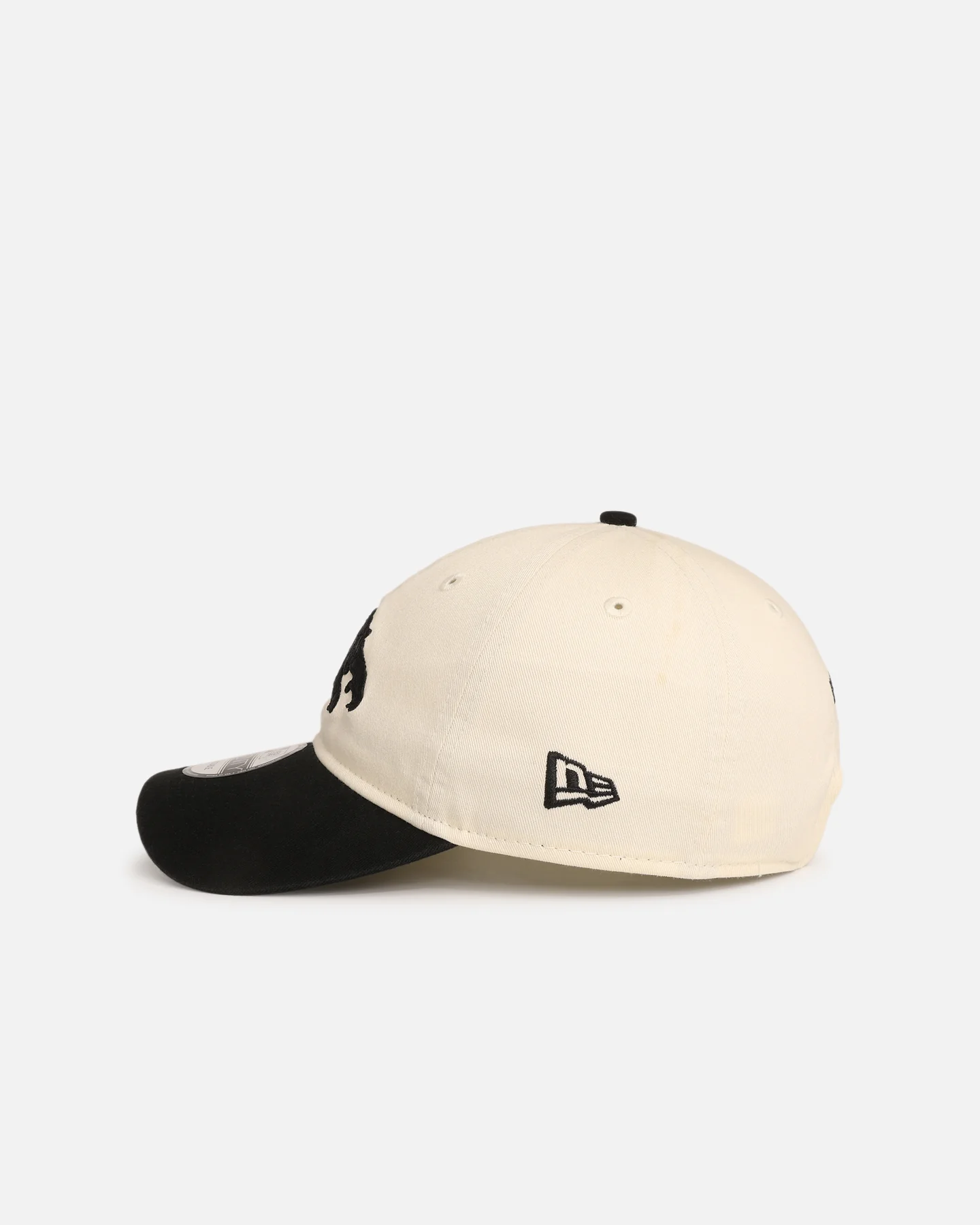 New Era Penrith Panthers 'NRL Two Tone' 9TWENTY Strapback Chrome White/Black - Image 4
