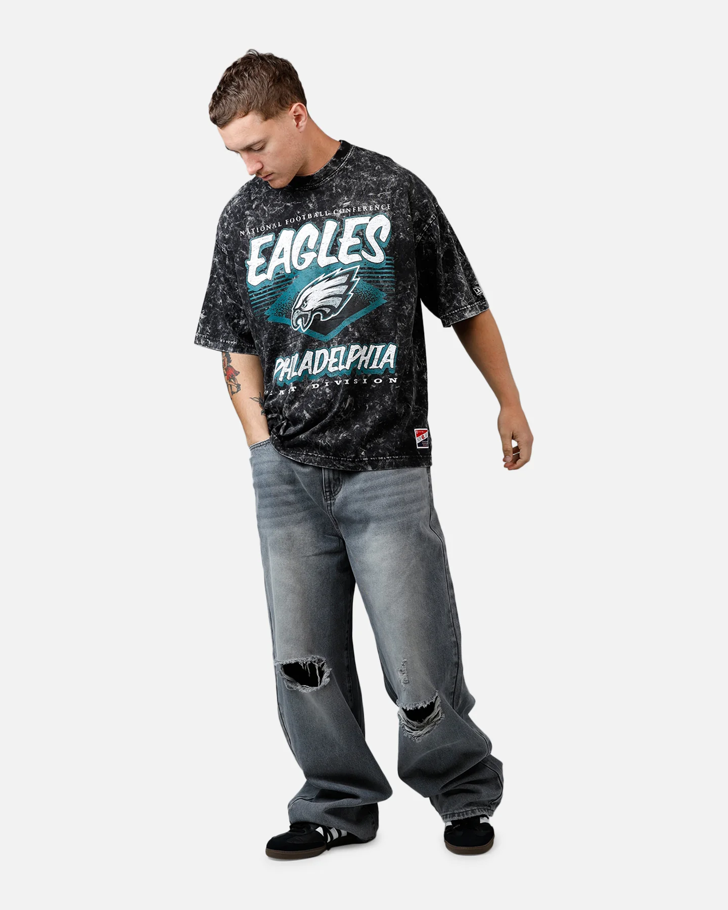New Era Philadelphia Eagles Boxy Essentials T-Shirt Washed Black - Image 3
