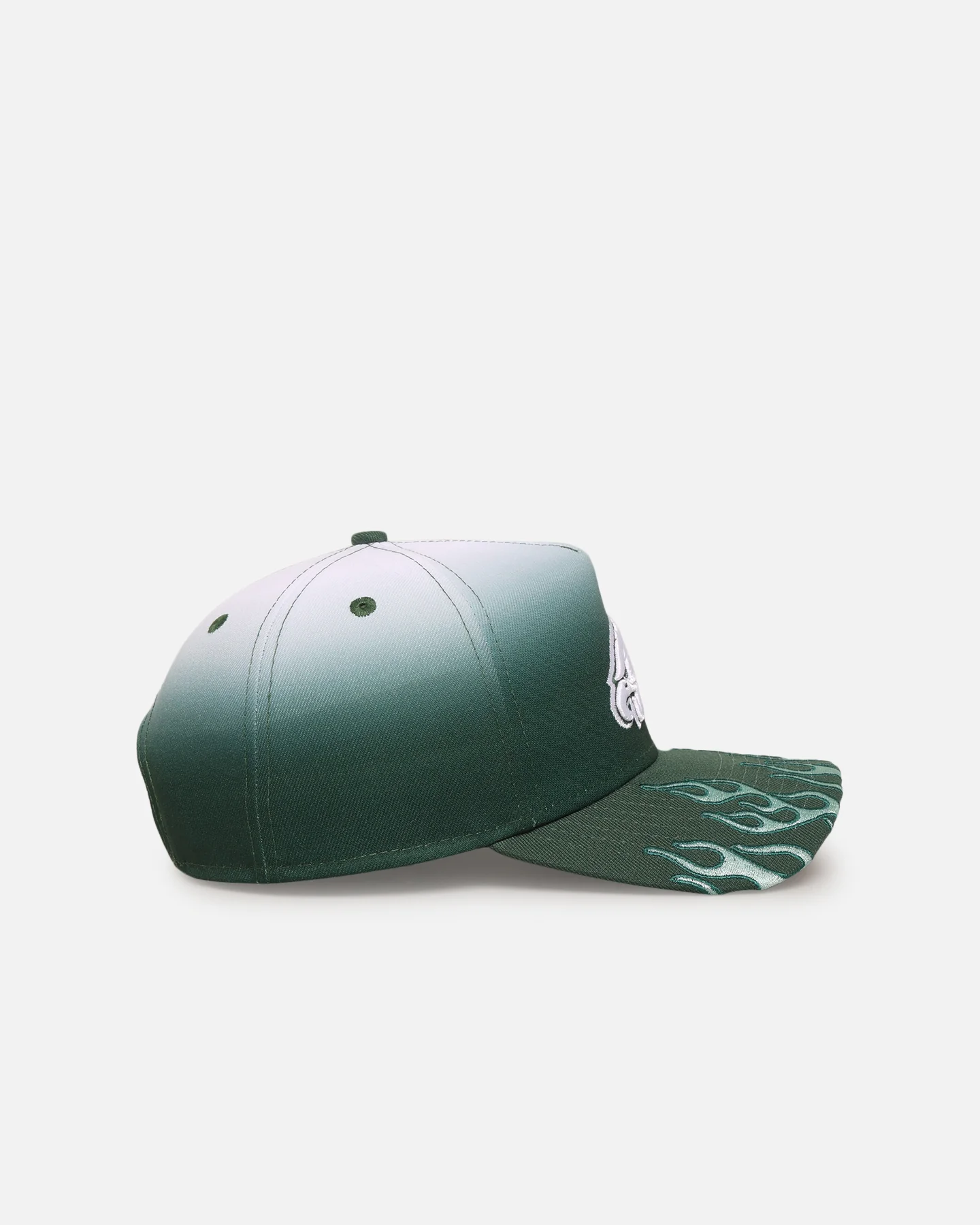 New Era Philadelphia Eagles 'Sundyed Flames' 9FORTY A-Frame Snapback Pine Green - Image 3