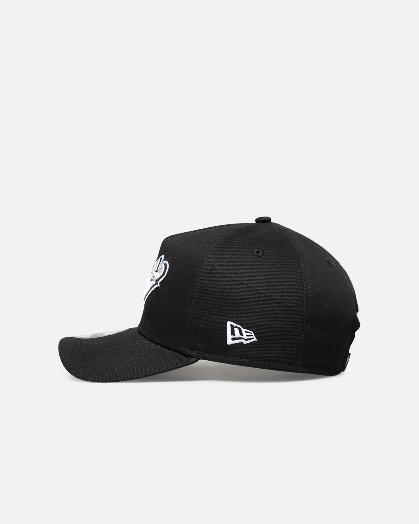New Era Philadelphia Eagles 'Upside Down Logo' 9FORTY A-Frame Snapback Black/Official Team Color - Image 4