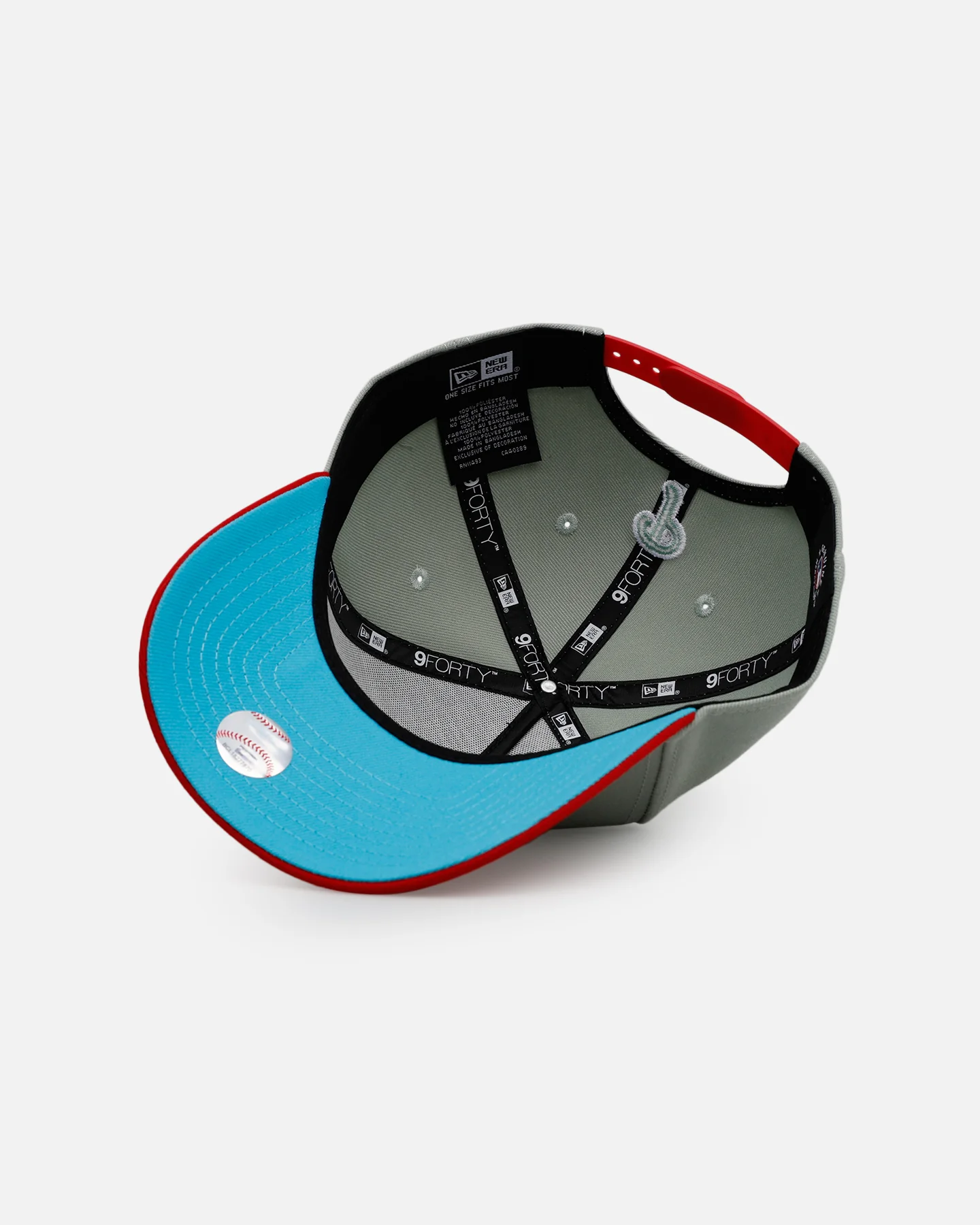 New Era Philadelphia Phillies 'All I Want For Christmas' 9FORTY A-Frame Snapback Green/Red - Image 6