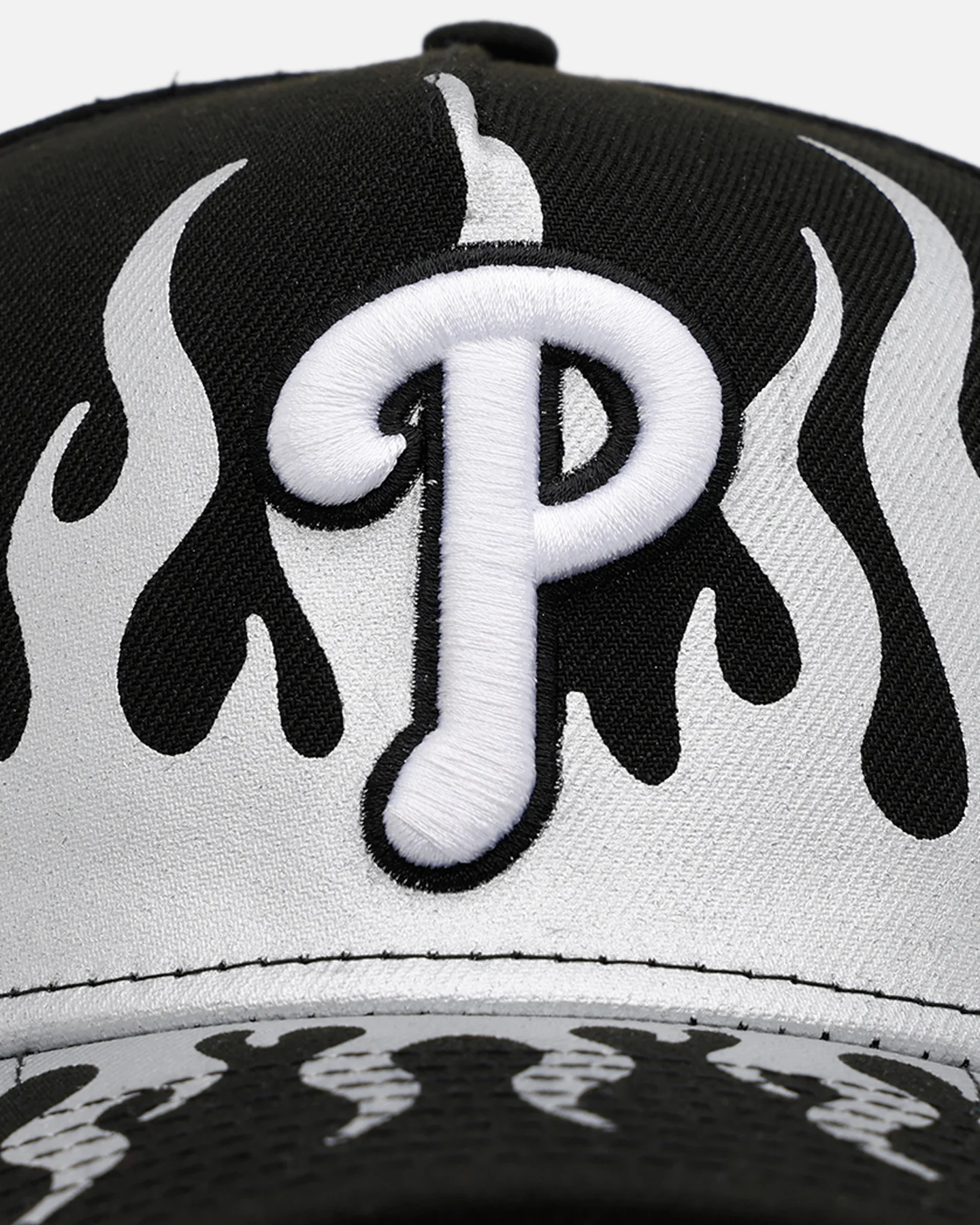 New Era Philadelphia Phillies 'Metallic Flames' 9FORTY A-Frame Snapback Black/Silver - Image 5