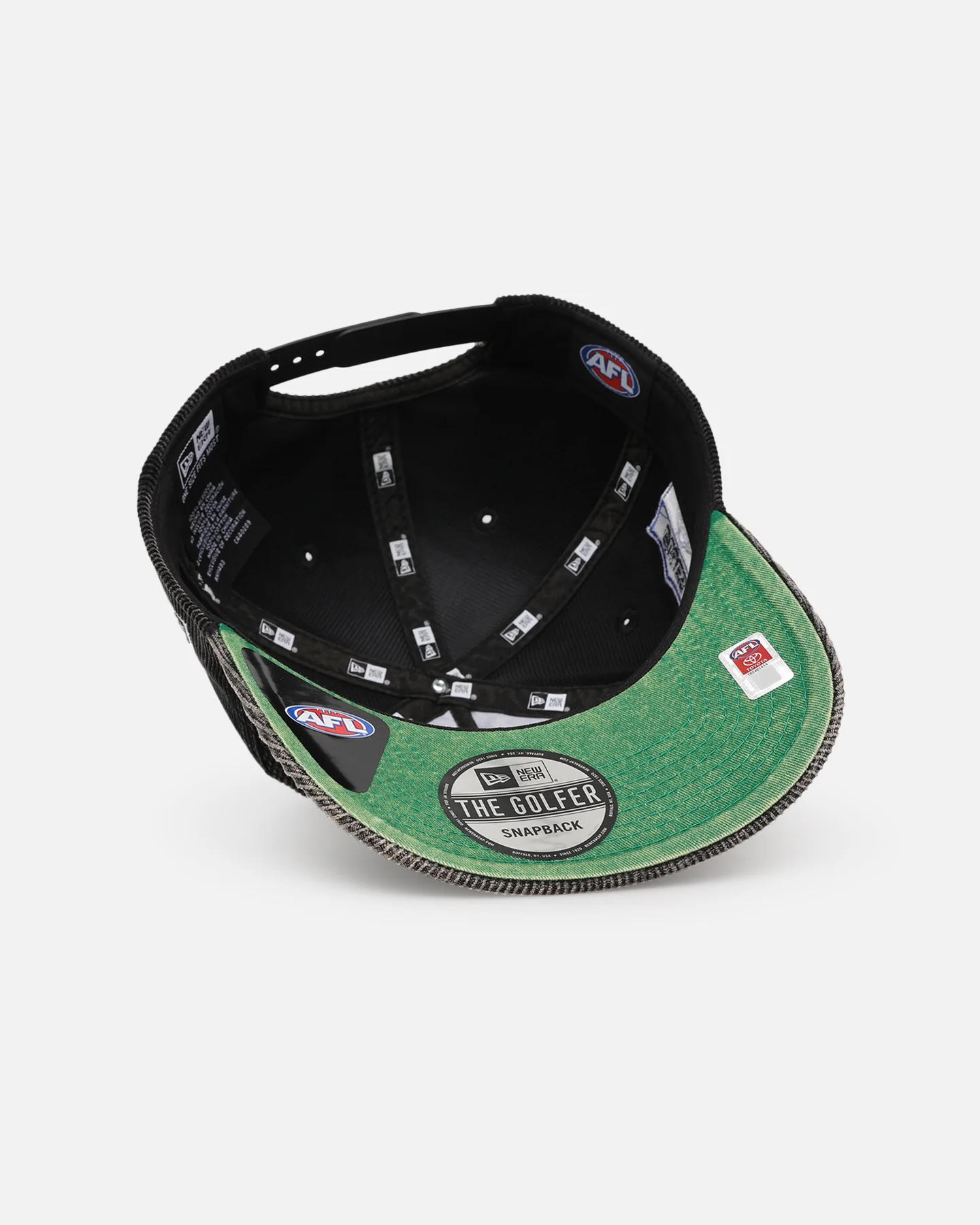 New Era Port Adelaide Power 'Washed Corduroy' Pre-Curved Golfer Snapback Black/Kelly Green - Image 6