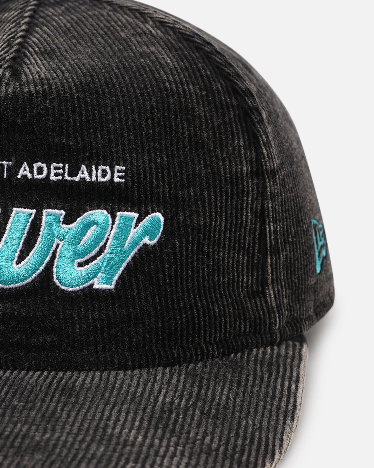New Era Port Adelaide Power 'Washed Corduroy' Pre-Curved Golfer Snapback Black/Kelly Green - Image 7