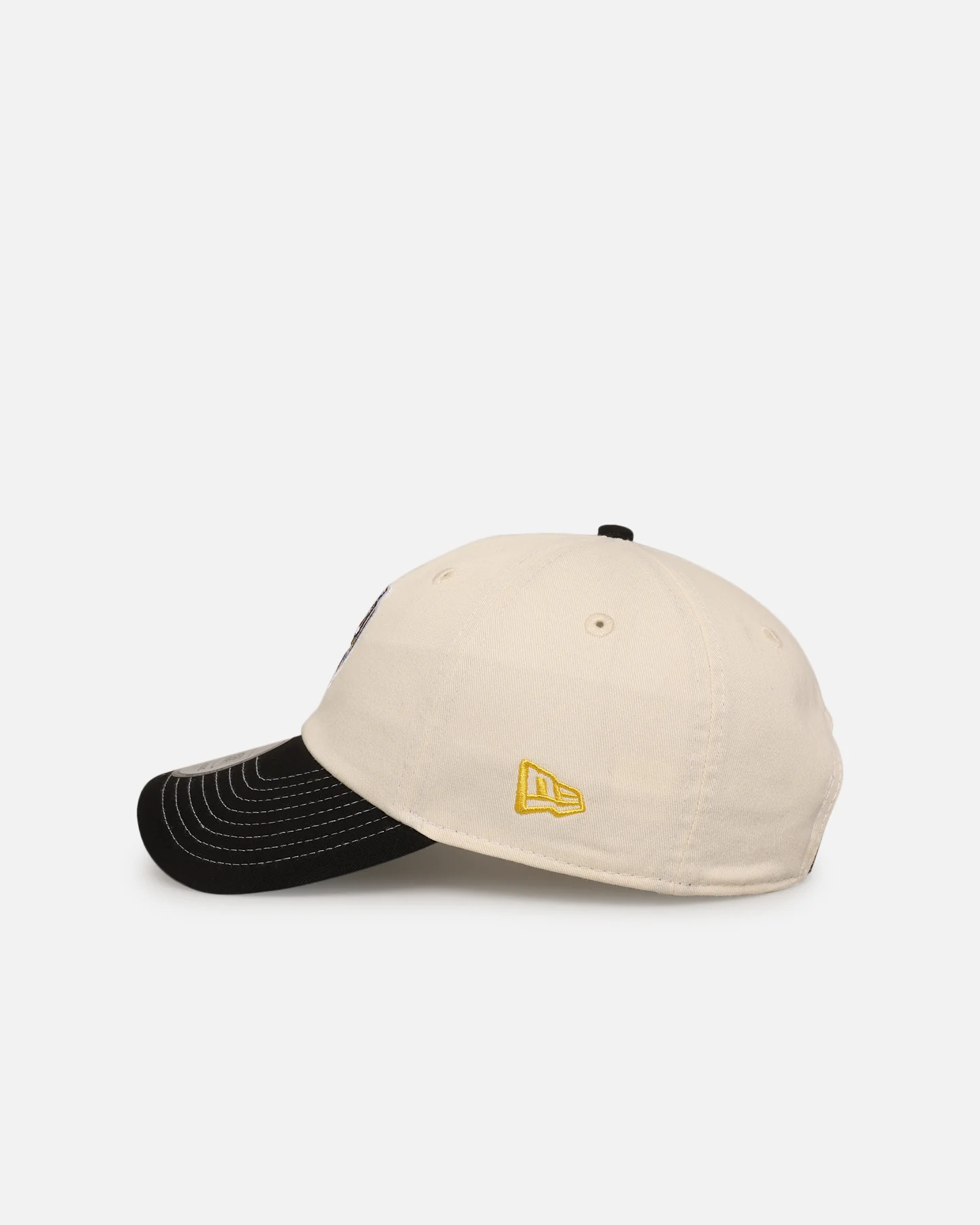 New Era Richmond Tigers 'AFL 2025 2 Tone' Casual Classic Strapback Chrome White - Image 4