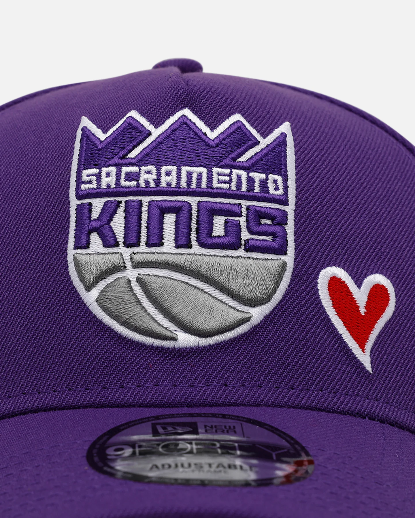New Era Sacramento Kings 'Team Color Hearts' 9FORTY A-Frame Snapback Official Team Color - Image 5