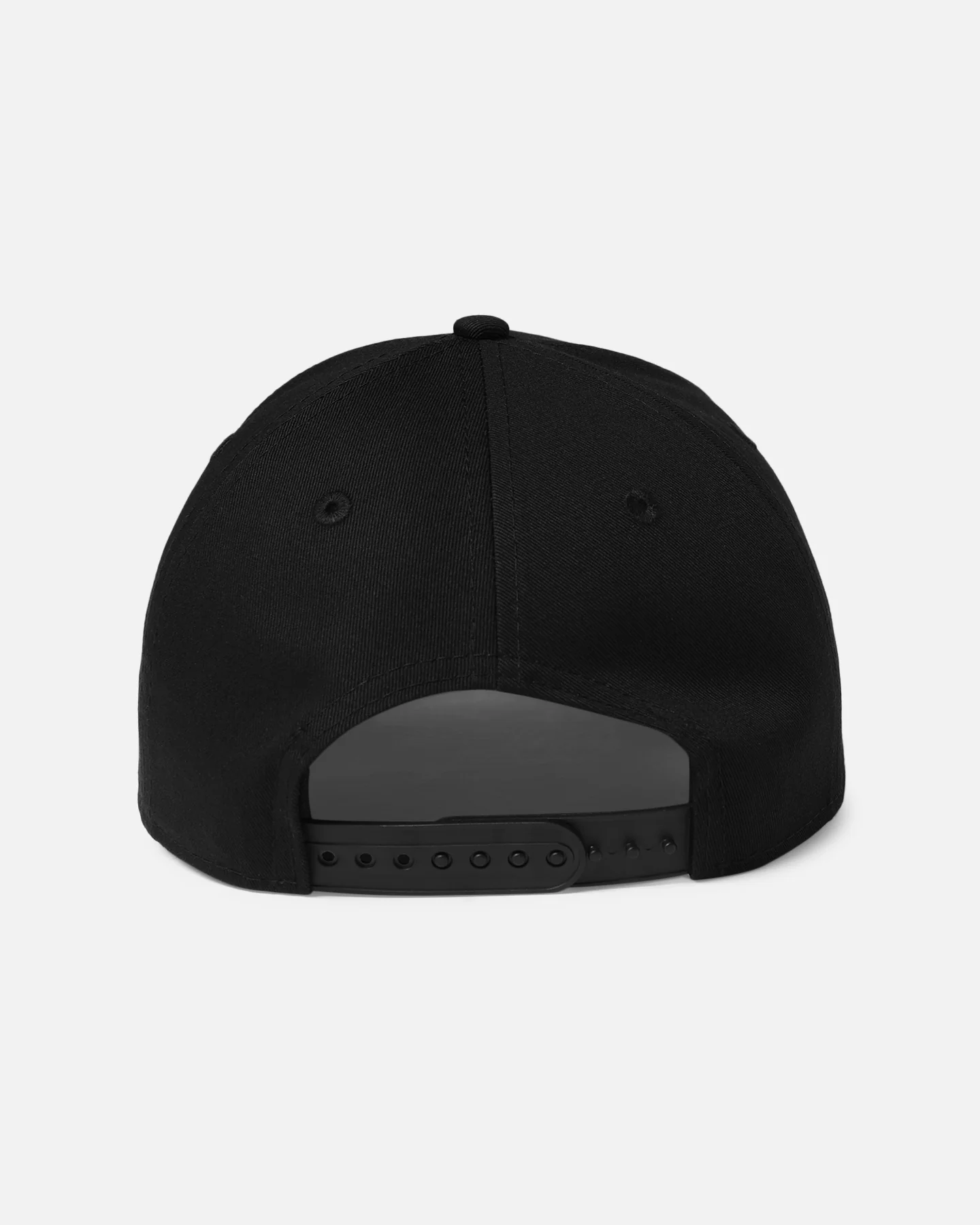 New Era San Antonio Spurs 'NBA Black On Black' 9FORTY A-Frame Snapback Black - Image 2