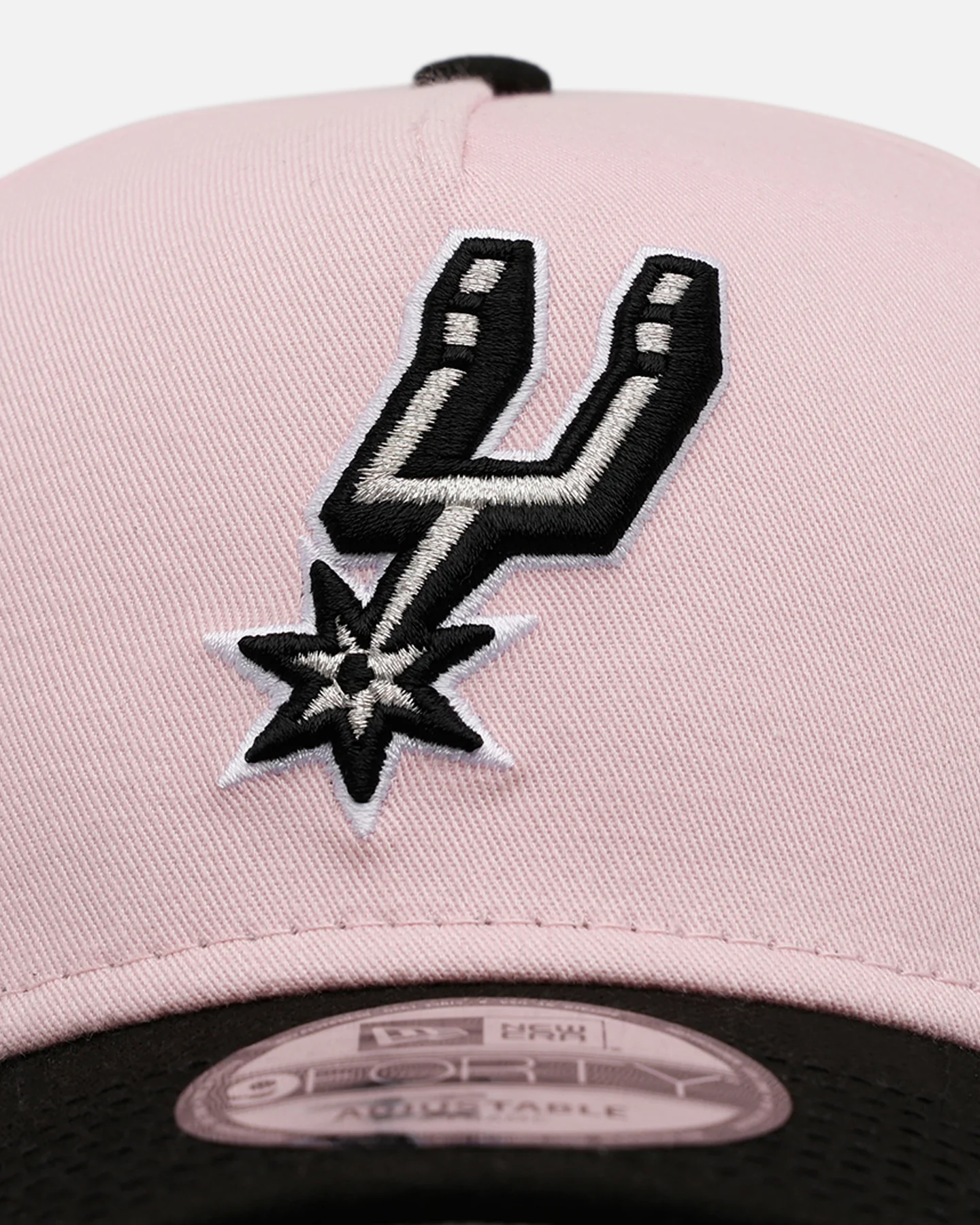 New Era San Antonio Spurs 'Pink Crown' 9FORTY A-Frame Snapback Pink - Image 5