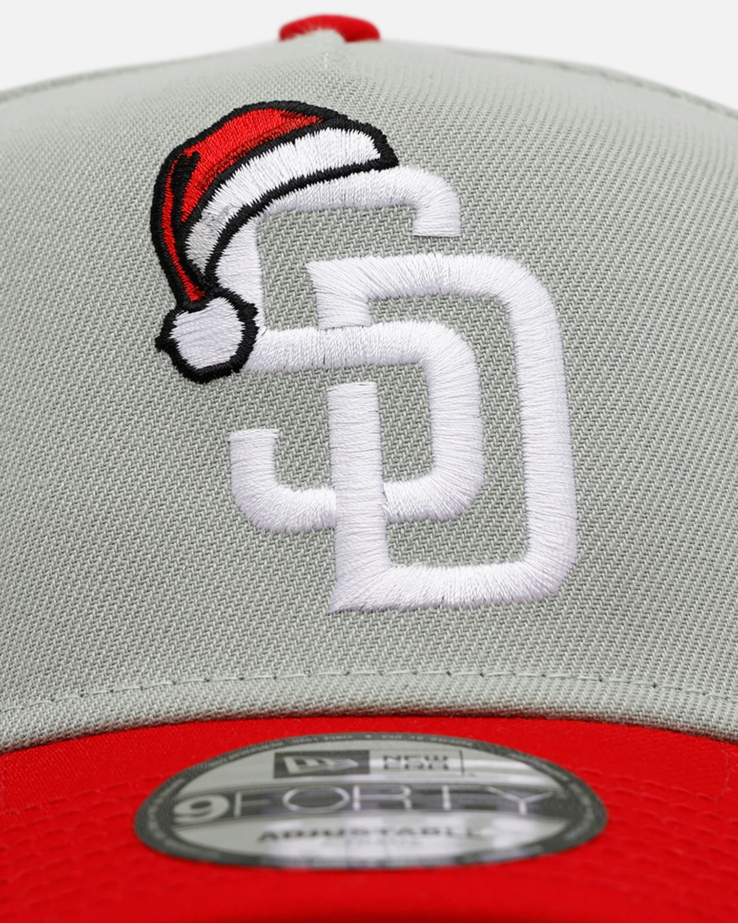 New Era San Diego Padres 'All I Want For Christmas' 9FORTY A-Frame Snapback Green/Red - Image 5