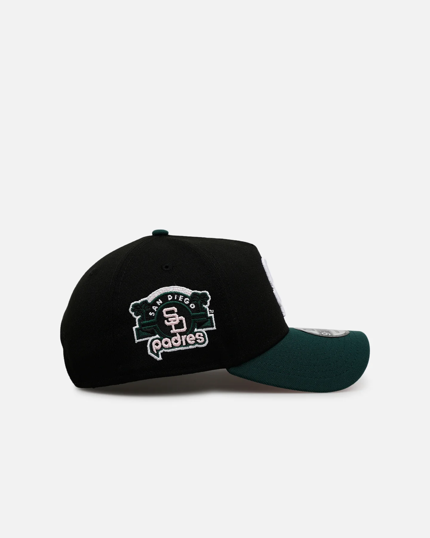 New Era San Diego Padres 'Black Dark Green' 9FORTY A-Frame Snapback Black/Dark Green - Image 3