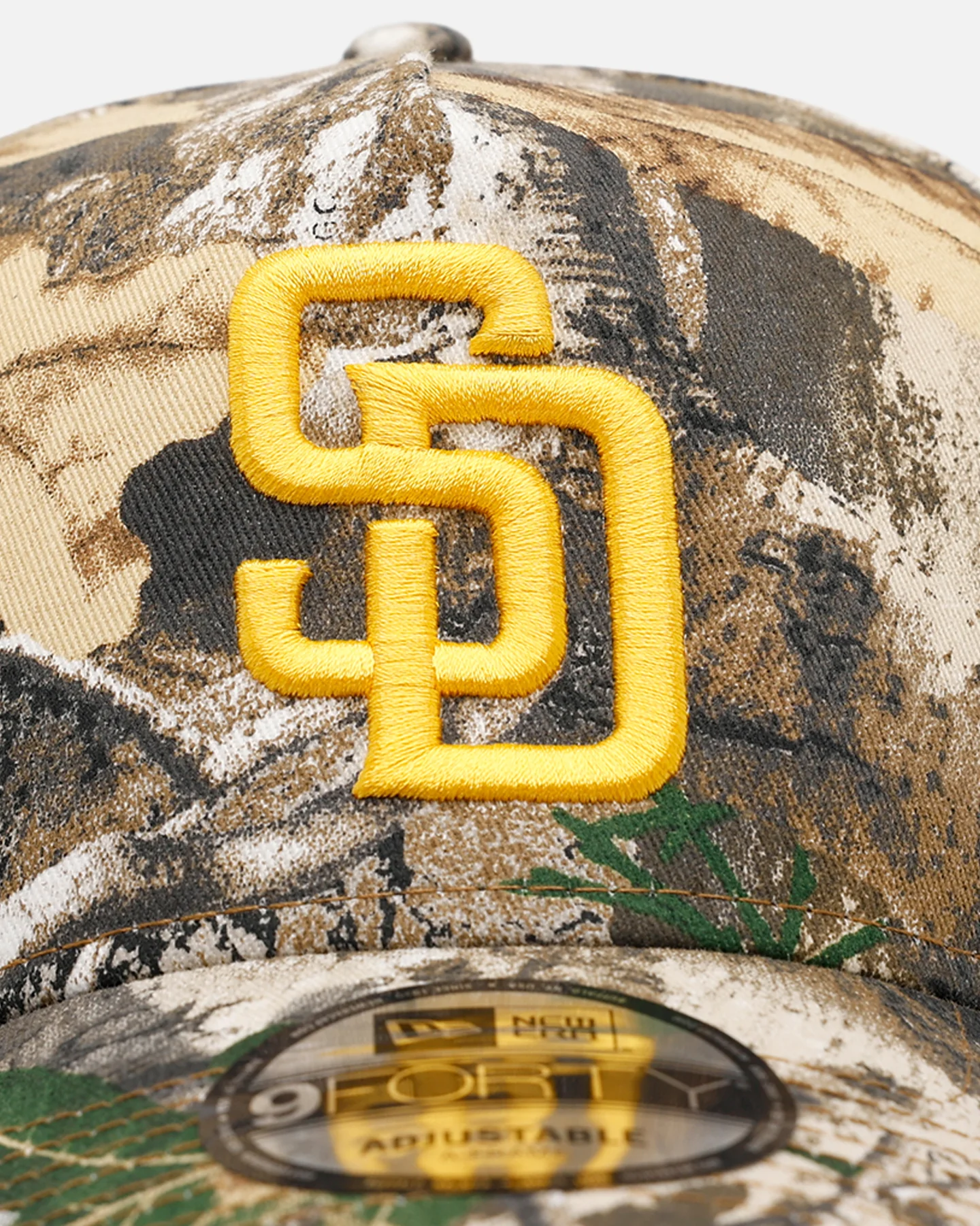 New Era San Diego Padres 'Great Outdoors Part II' 9FORTY A-Frame Snapback Real Tree Camo - Image 5