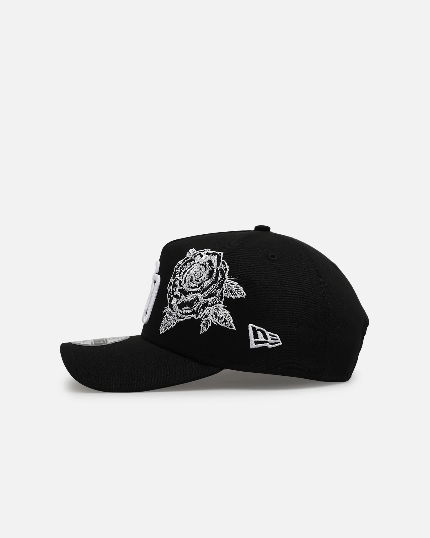 New Era San Diego Padres 'Ornate Rose' 9FORTY A-Frame Snapback Black/White - Image 4