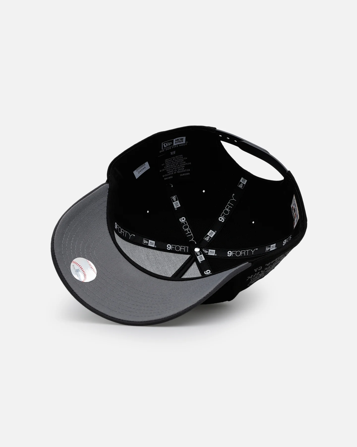 New Era San Diego Padres 'Stealth' 9FORTY A-Frame Snapback Black/Charcoal - Image 6