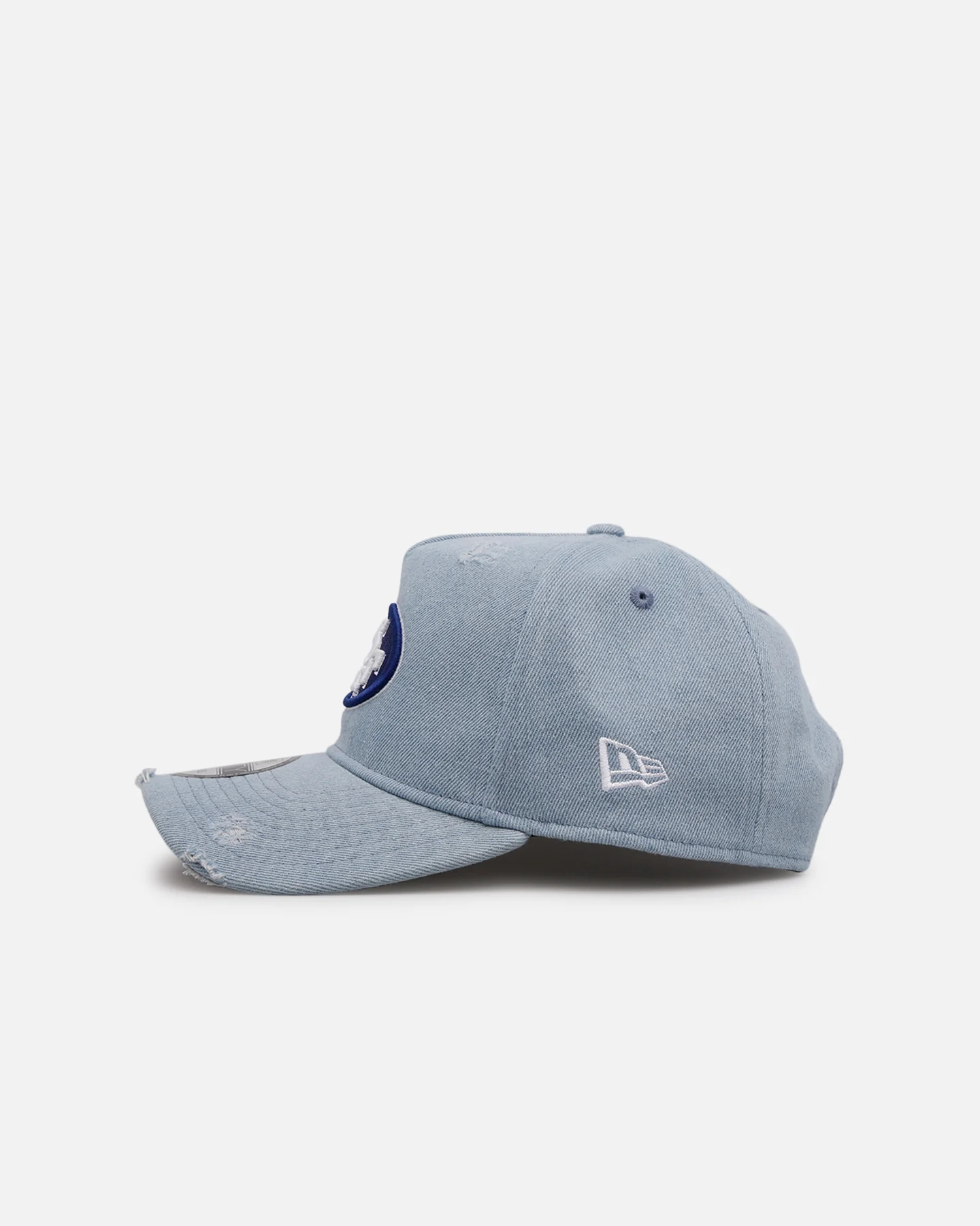 New Era San Francisco 49ers 'Distressed Denim' 9FORTY A-Frame Snapback Light Wash Denim - Image 4