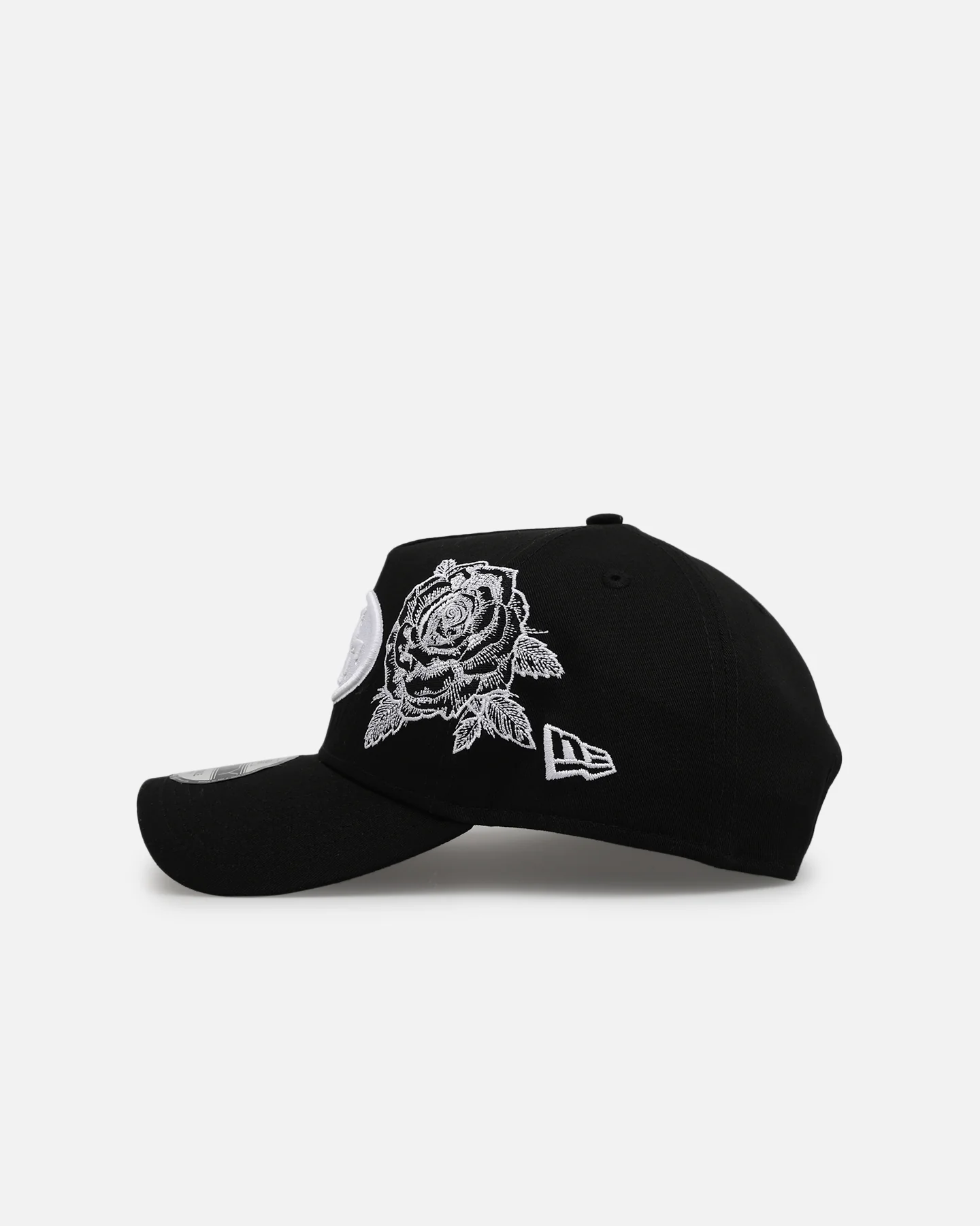 New Era San Francisco 49ers 'Ornate Rose' 9FORTY A-Frame Snapback Black/White - Image 4