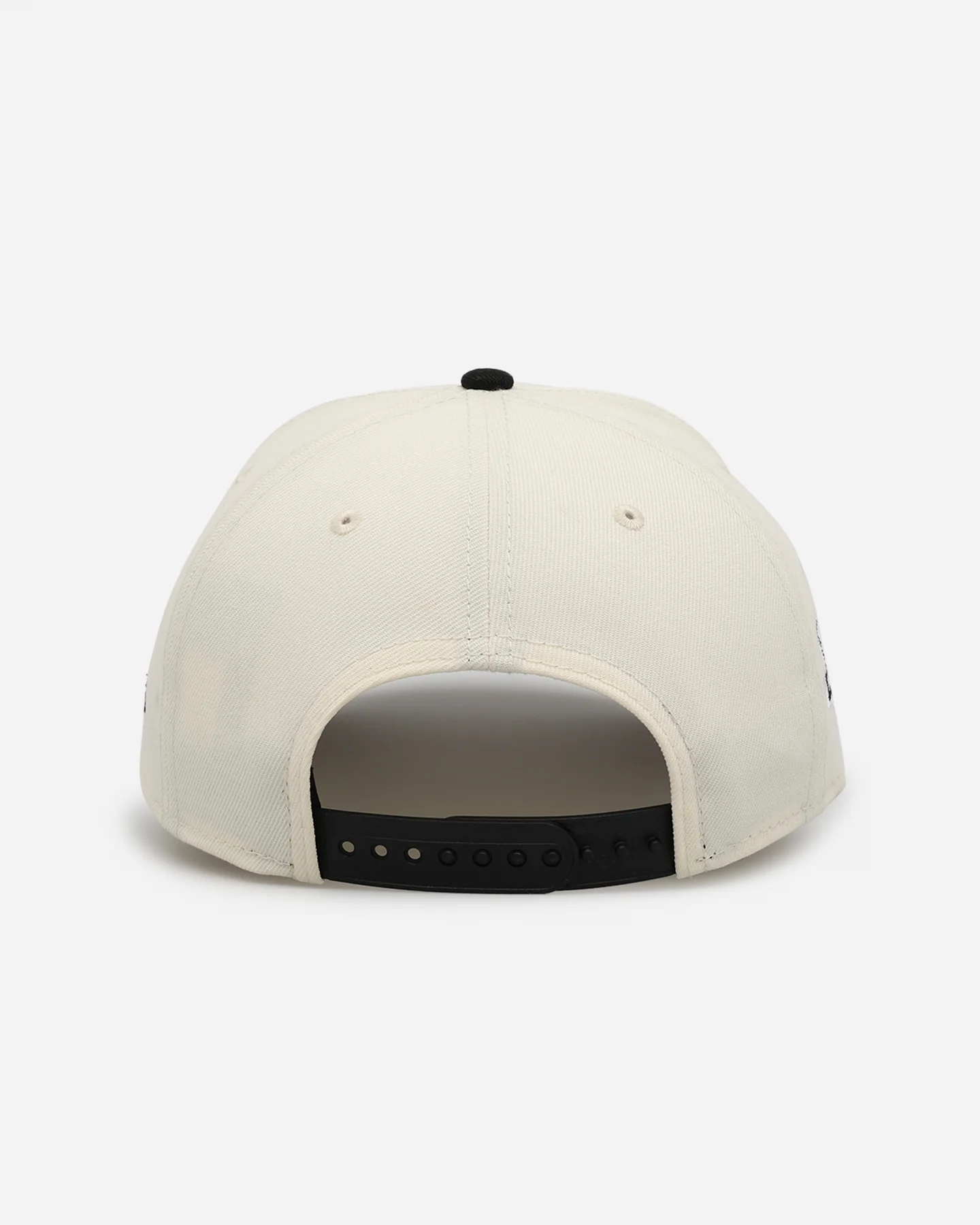 New Era San Francisco Giants 'Chrome Upside Down Logo' 9FORTY A-Frame Snapback Chrome/Black - Image 2